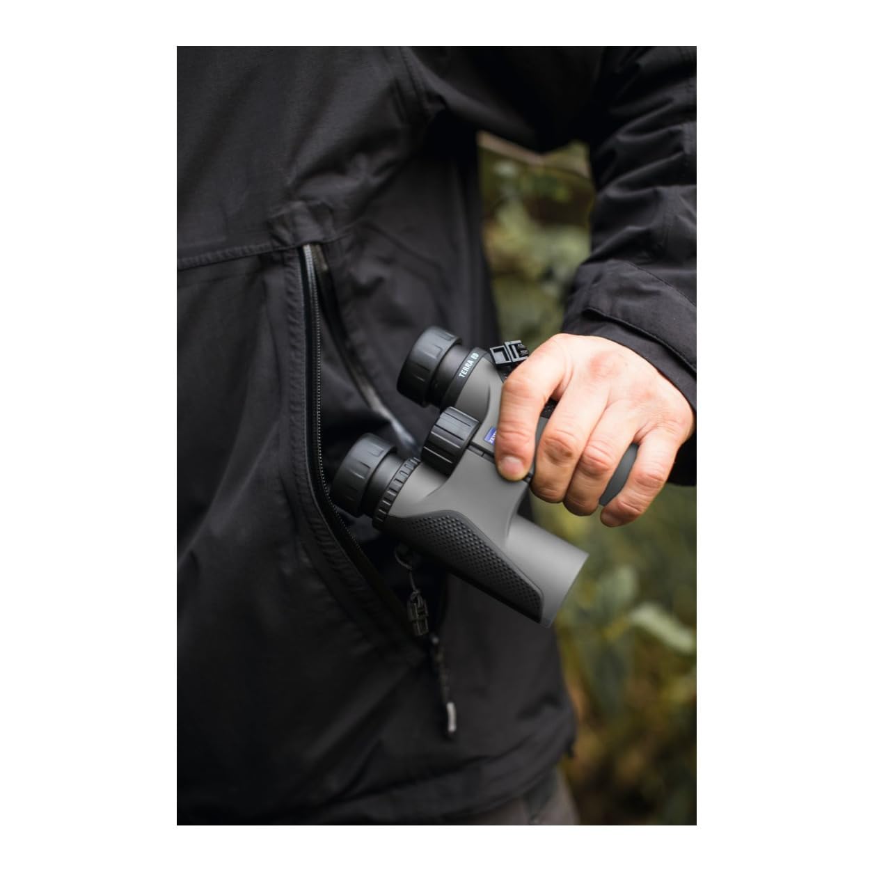 Zeiss Terra Ed 10X42 Lightweight Compact Bright Uhd High Power Binoculars (Gray) Bundle With Spray And Microfiber Lens Care Kit (2 Items)