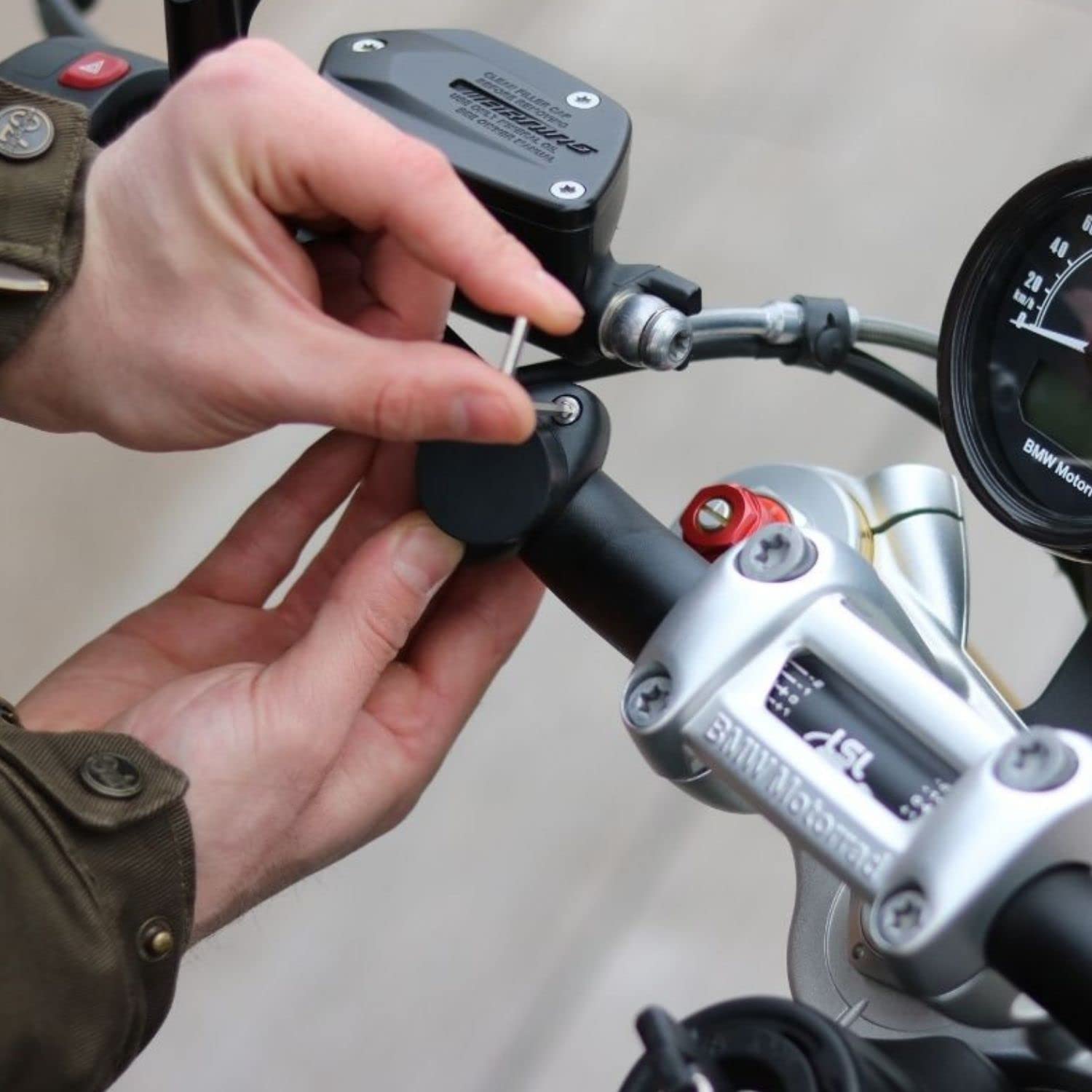 Shapeheart Magnetic Motorbike Phone Holder Pro  Anti Vibration  Waterproof Motorcycle Handlebar Phone Mount  360° Orientation