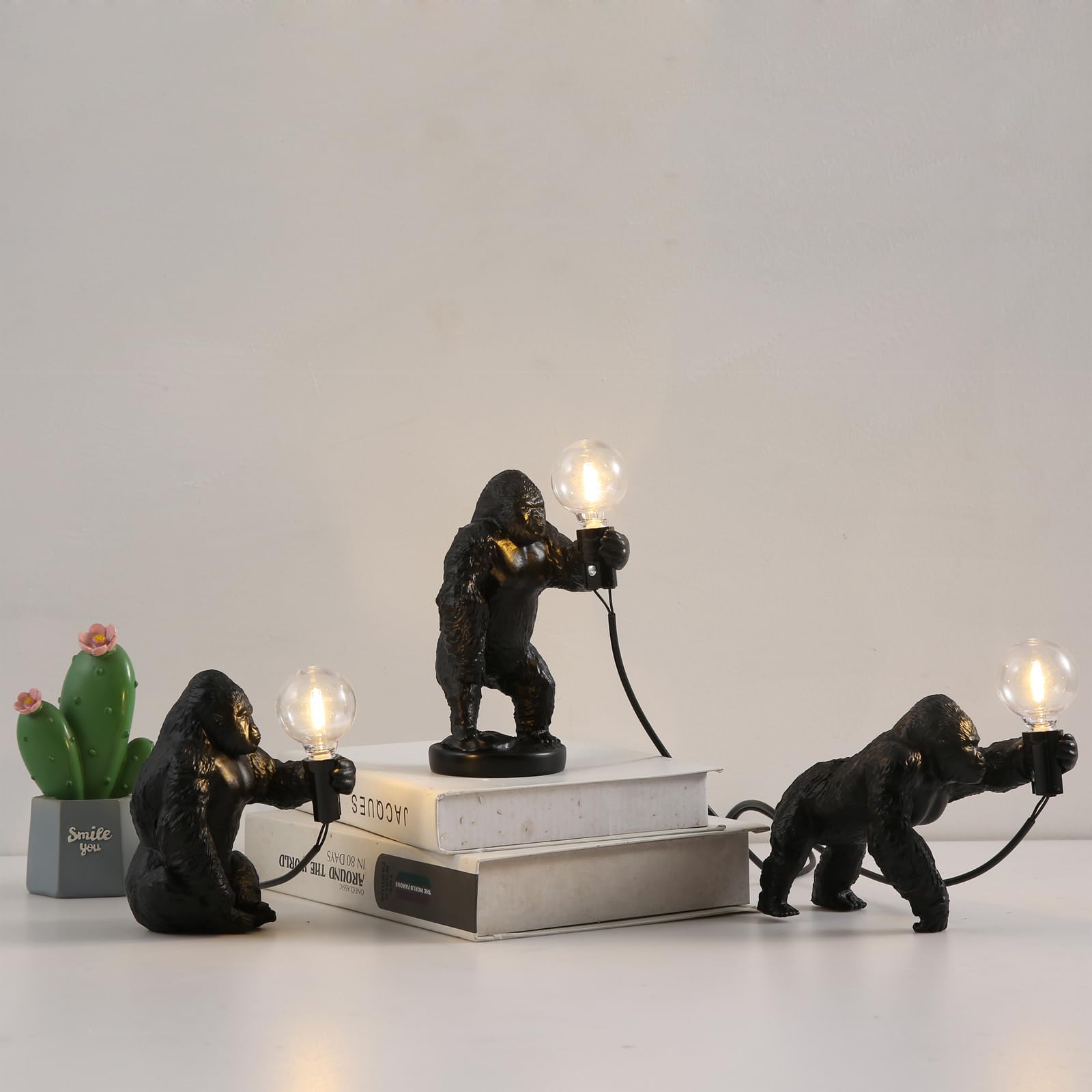 Ruiqbmay Resin Gorilla Table Lamp Gorilla Themed Animal Desk Lamp Art Monkey Night Light Lamp For Bedside,Living Room,Office Decor,Ac 110V (Black Crawling)