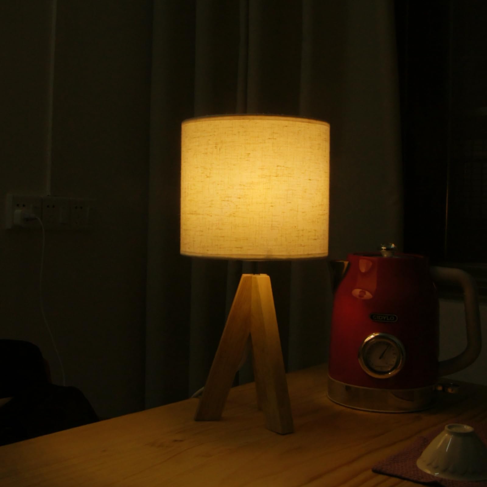 Ysjuenaii Modern Tripod Table Lamp With Wooden Base, White Fabric Shade, Bedside Desk Light For Bedroom (Beige)