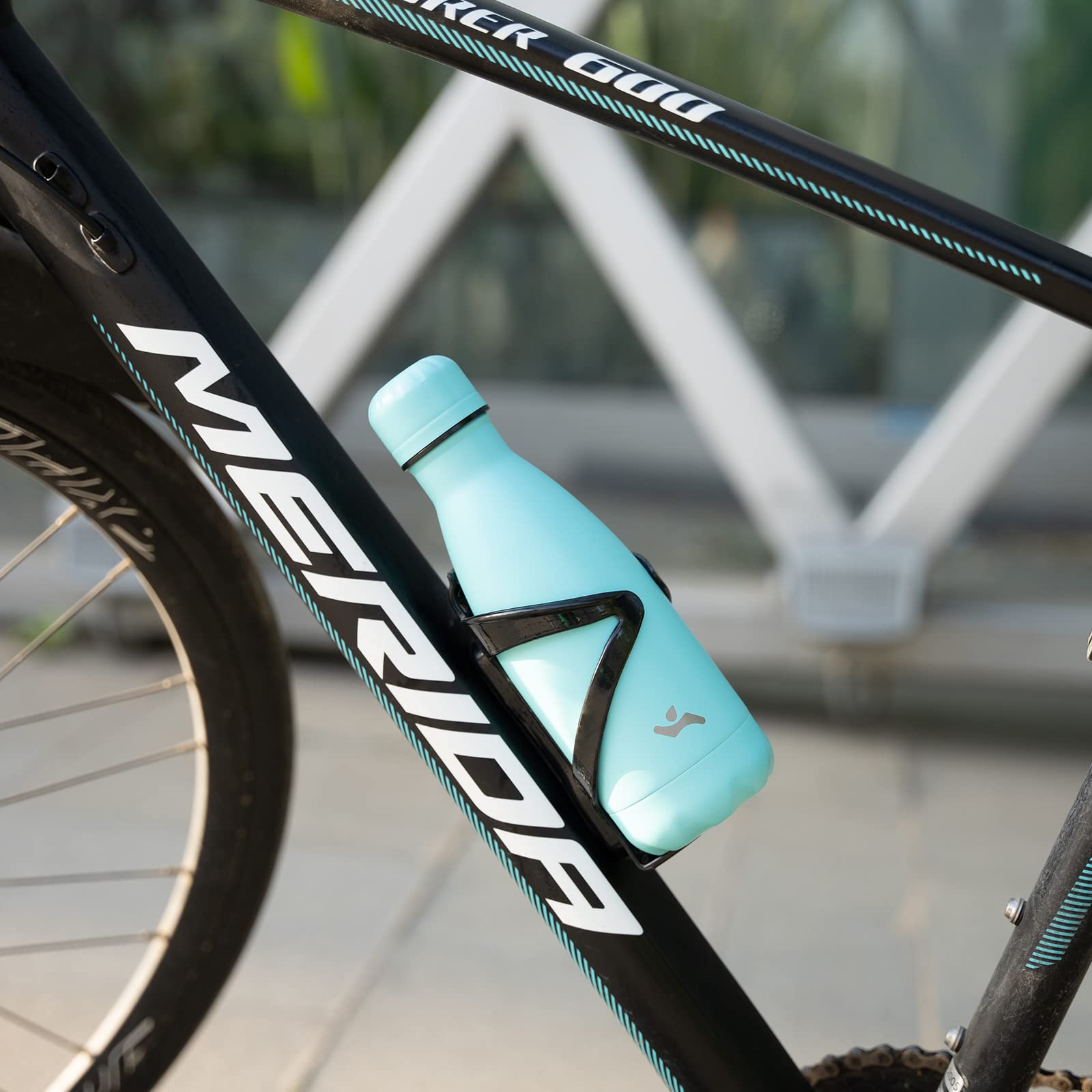 Insulated Water Bottles,17 Oz Double Wall Stainless Steel Vacumm Metal Flask For Sports Travel