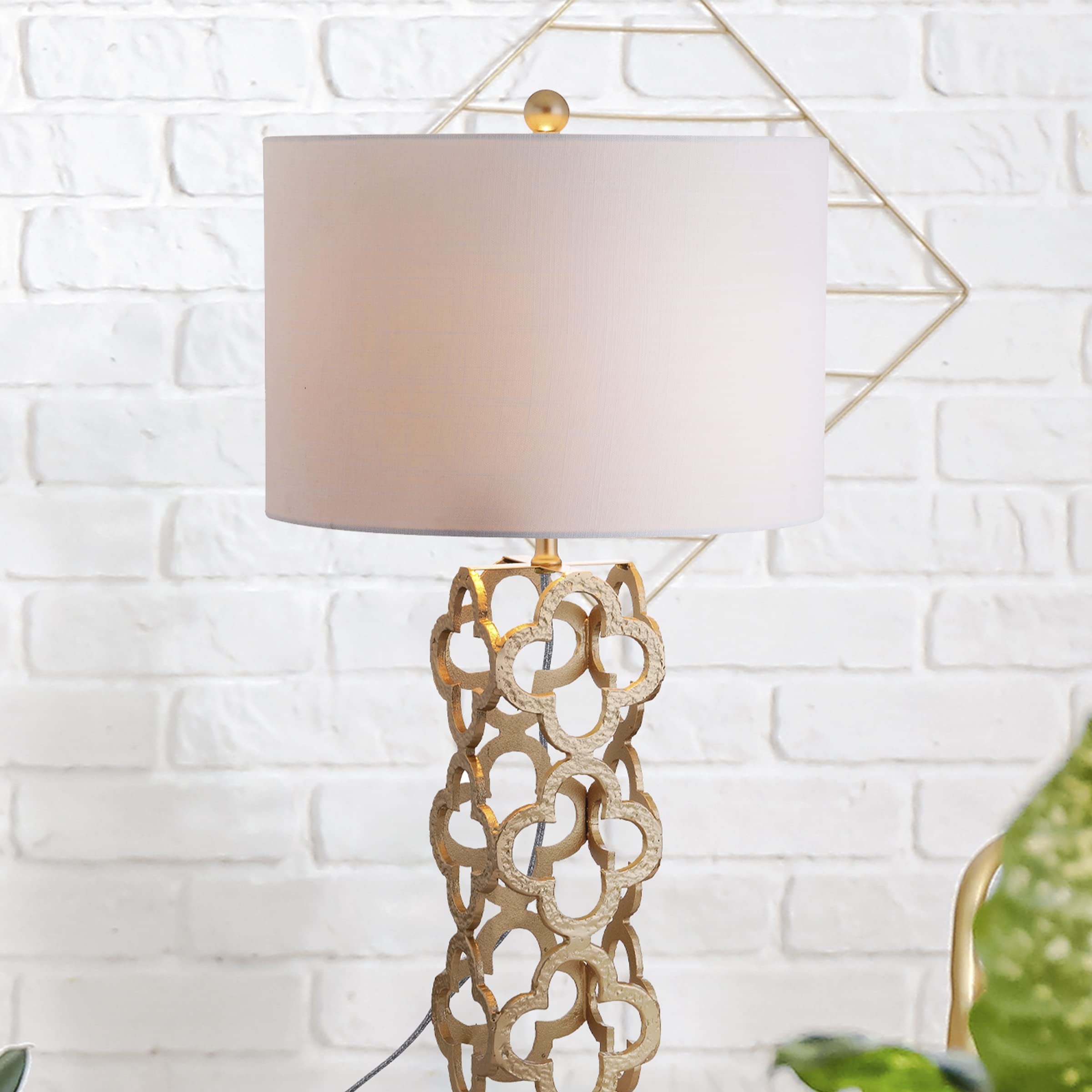 Jonathan Y Jyl1090A Oliver 26.5" Metal Quatrefoil Led Table Lamp Contemporary Glam Bedside Desk Nightstand Lamp For Bedroom Living Room Office College Bookcase Led Bulb Included, Gold