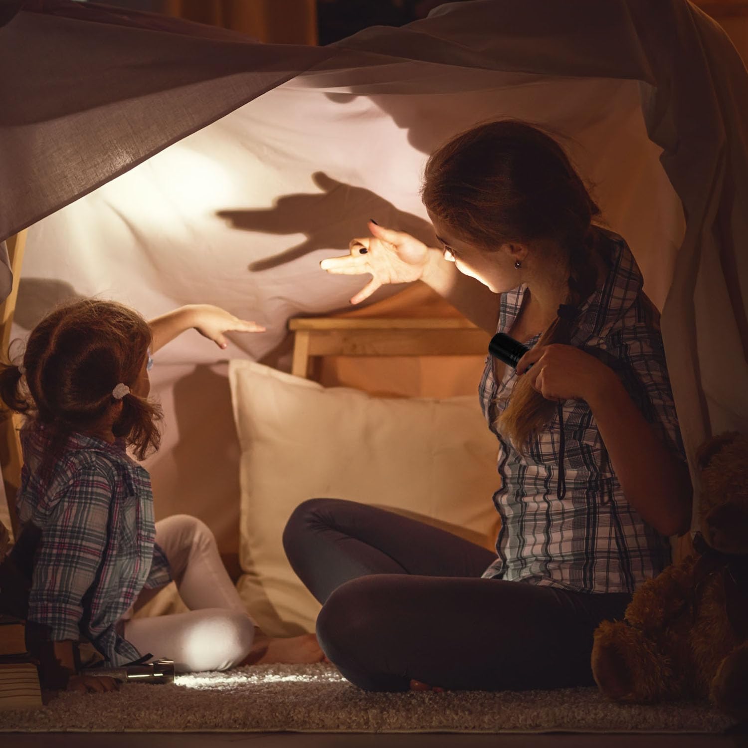 Fastpro 4-Pack 9-Led Mini Flashlight Set, Aaa Batteries Are Included And Pre-Installed, Perfect For Class Teaching, Camping, Wedding Favor