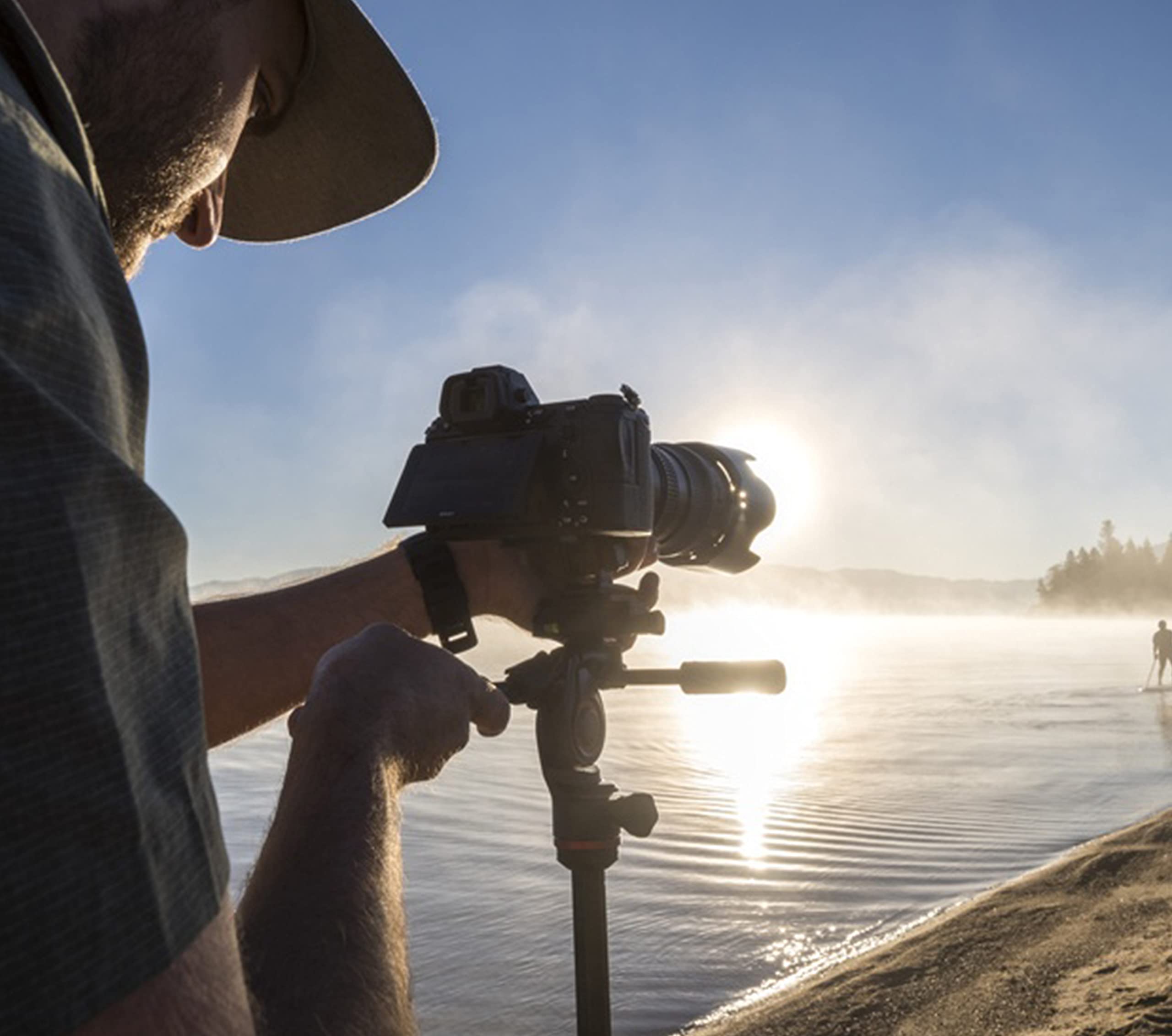 Manfrotto Be Advanced 3-Way Tripod Kit, Tripod And Fluid Head In Aluminium For Cameras And Camcorders Up To 6 Kg, Ultra-Compact, Photo Accessories For Dslr, Csc, Mirrorless, Photo And Video