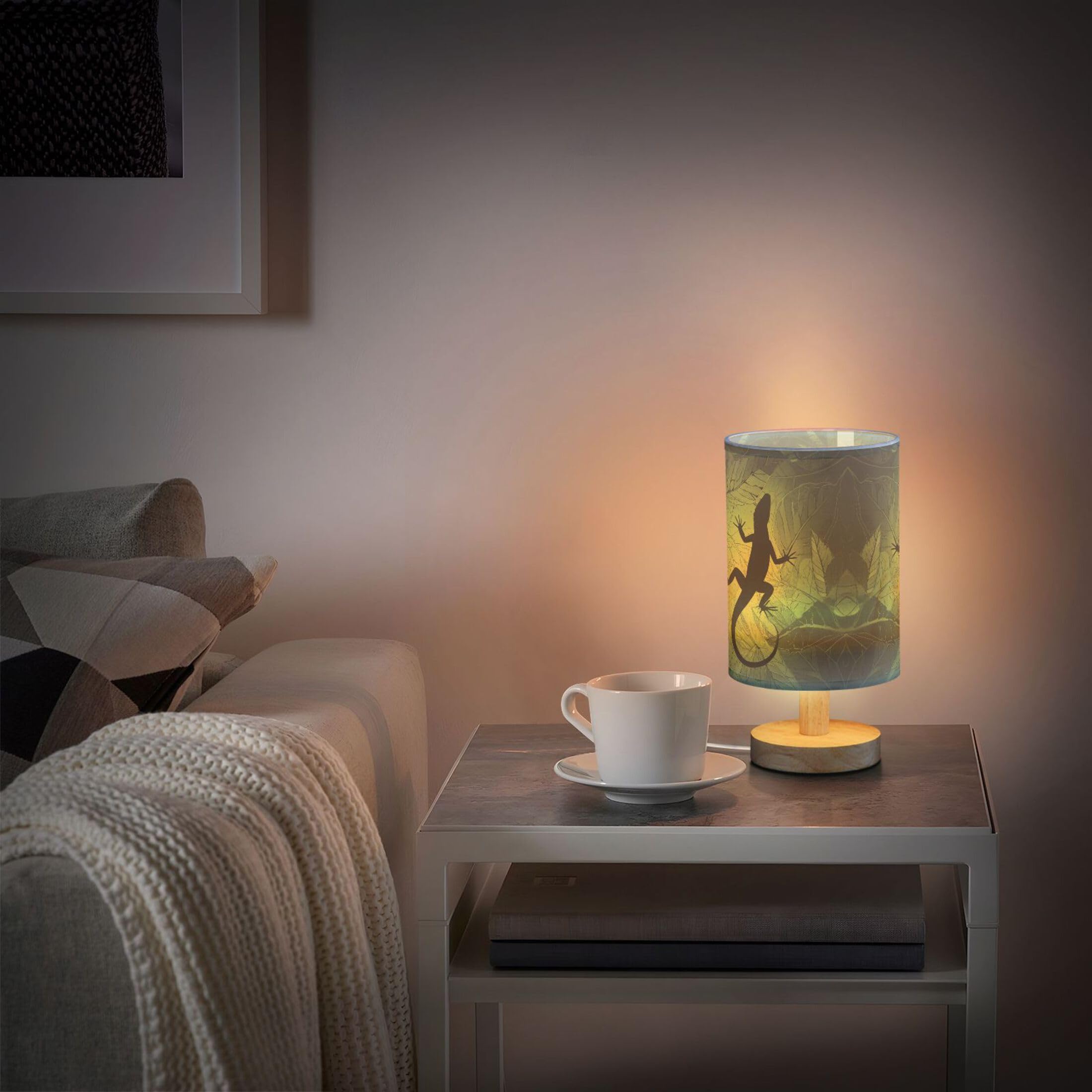 Yyzzh Table Lamp Chameleon Lizard Gecko Shape On Green Leaf Nightstand Lamp With Wood Base Fabric Lamp Shade Bedside Desk Lamp For Living Room Bedroom Kids Room Office