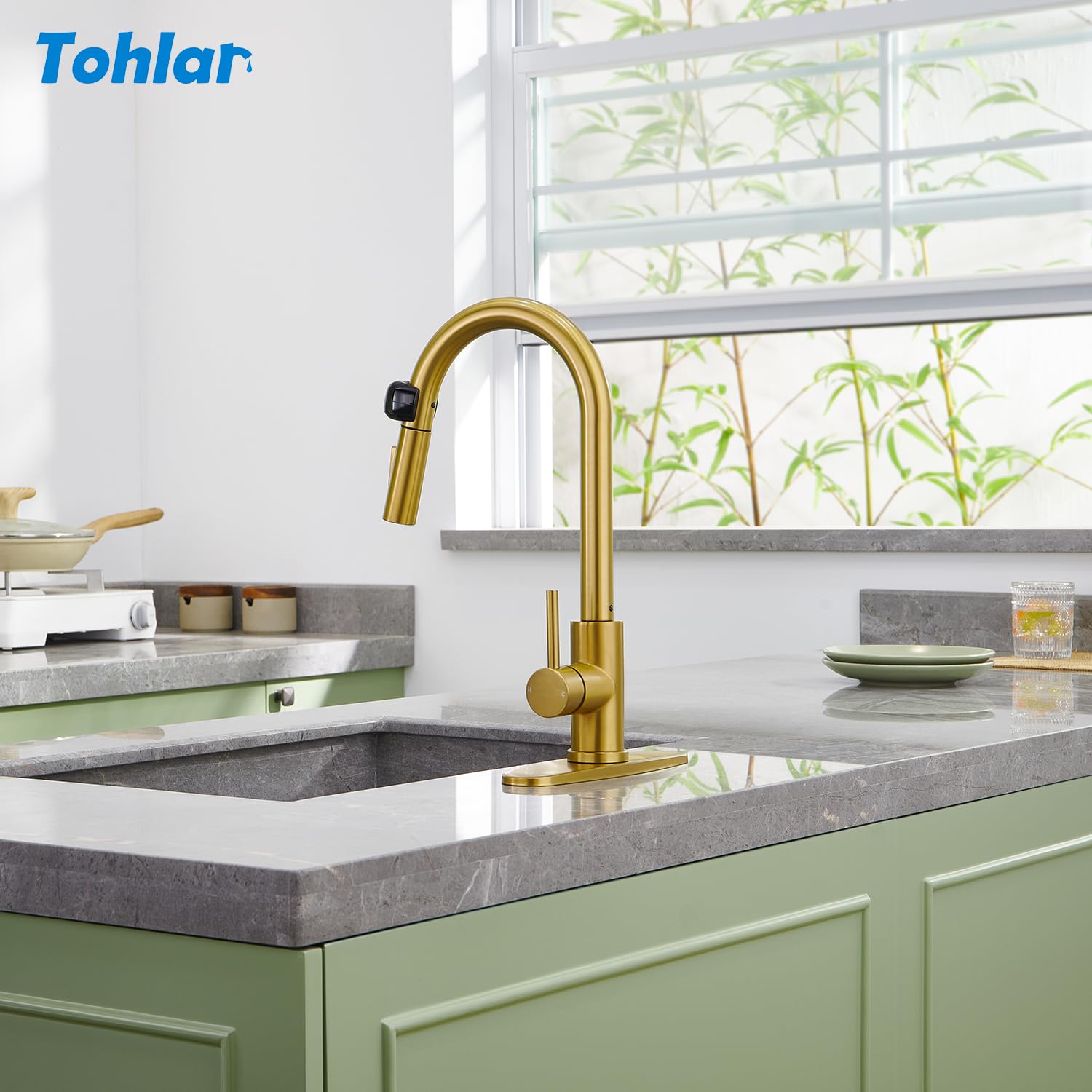 Tohlar Toucheless Kitchen Faucet Gold, Motion Sensor Kitchen Faucet With Pull Down Sprayer Hands- Single Handle Kitchen Sink Faucet Stainless Steel Brushed Gold