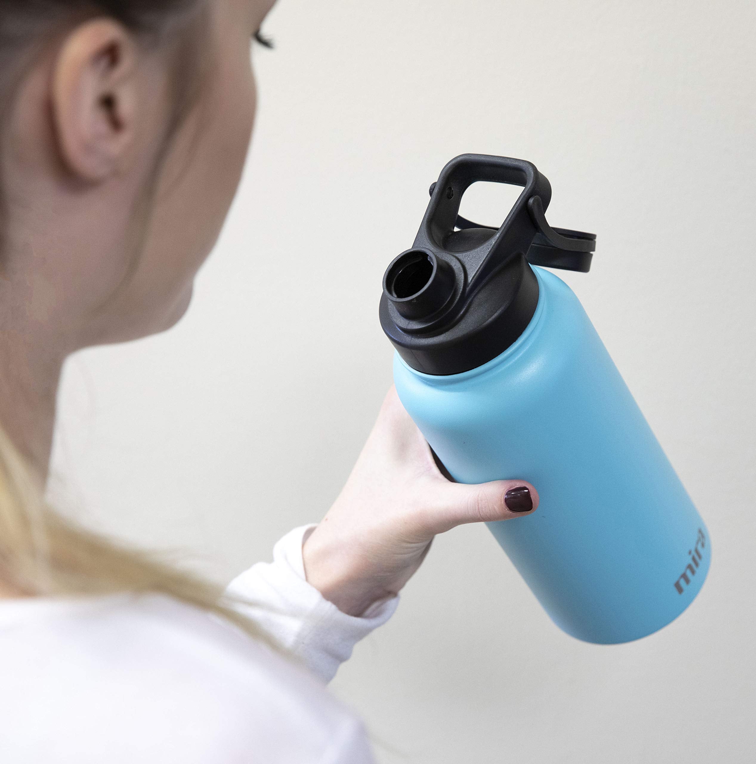 Mira 32 Oz Insulated Sports Bottle - Stainless Steel Temperature Control Thermos - Easy-Drink