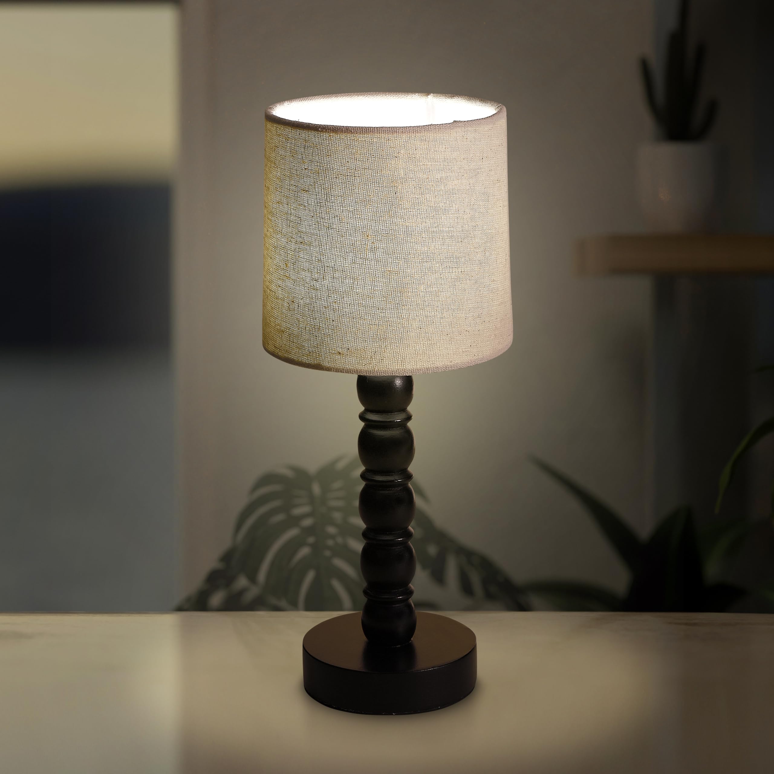 Camden Reed Traditional Wood Lamp - Gloss Finish, Elegant Lighting For Home Décor, Black