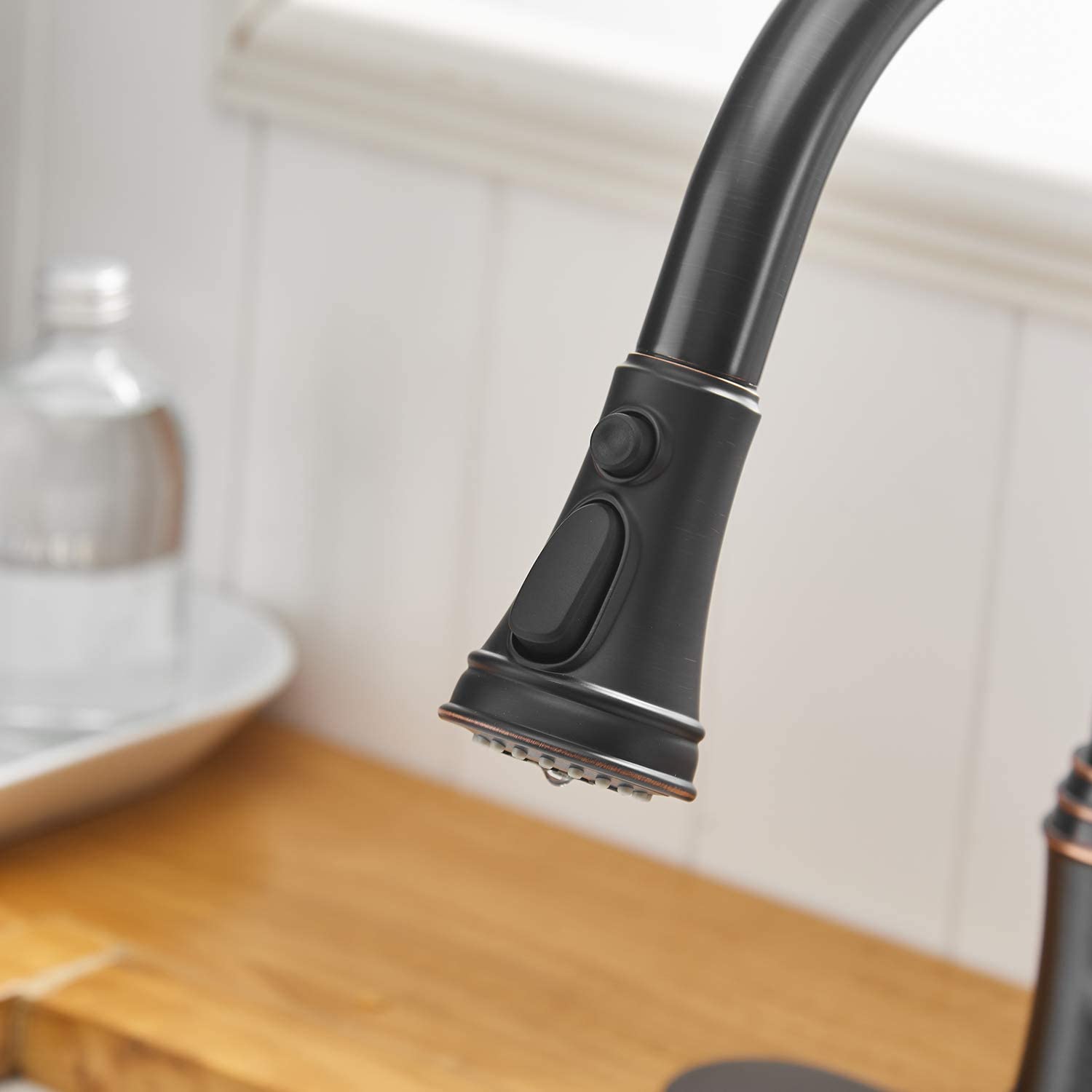 Bwe Oil Rubbed Bronze Kitchen Faucet With Pull Down Sprayer, 3 Spray Modes, Single Handle High Arc Kitchen Sink Faucets With Deck Plate Commercial Bar Farmhouse Pull Out Sprayer