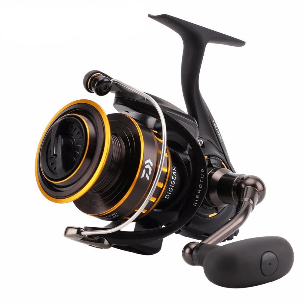 Daiwa Bg Saltwater Spinning Reel, Black/Gold