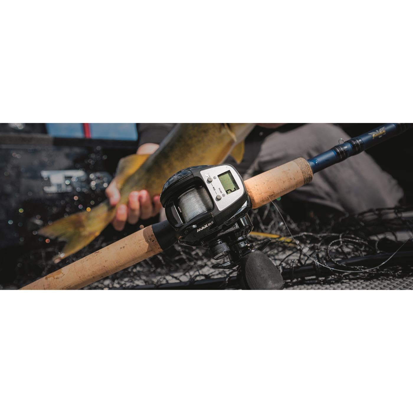 Abu Garcia Max Digital Line Counter Low Profile Baitcast Reel, Size Lp (1498366), Carbon Fiber Star Drag, Max Of 20Lb  9.0Kg, Durable, Lightweight And Strong,Black