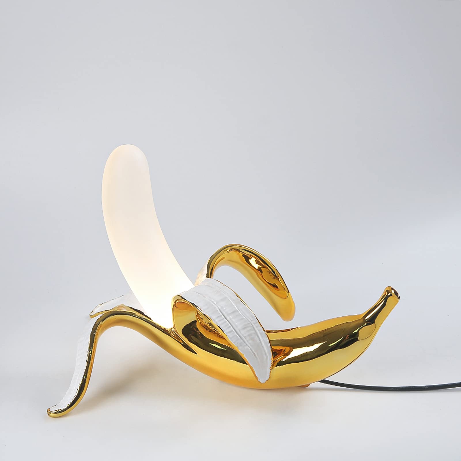 Lazhug Modern Plated Resin Banana Table Lamp Light Novelty Plug In Led Fruit Night Lights,Funky Banana Lamp For Office Decorations Bedroom Atmosphere Lamp (Lying Banana Lamp)