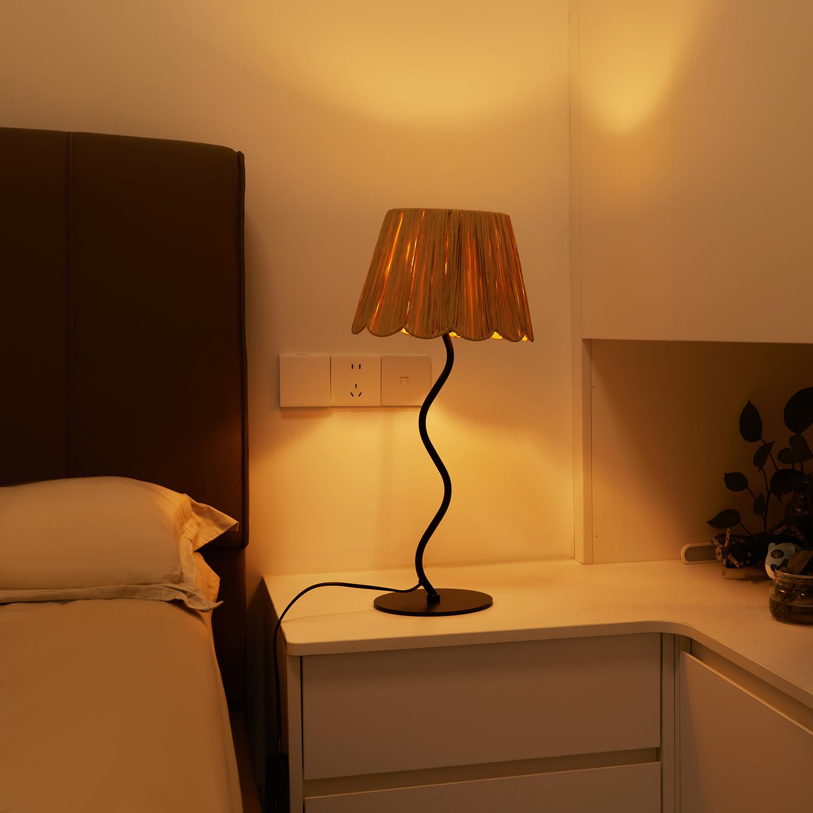 Visual Landing Modern Rattan Lampshade Table Lamps For Living Room, Bedroom, Vintage Mid Century Table Light With Metal Base, Desk Lamp,Leaves Shade Table Lamp For Office Restaurant, Black