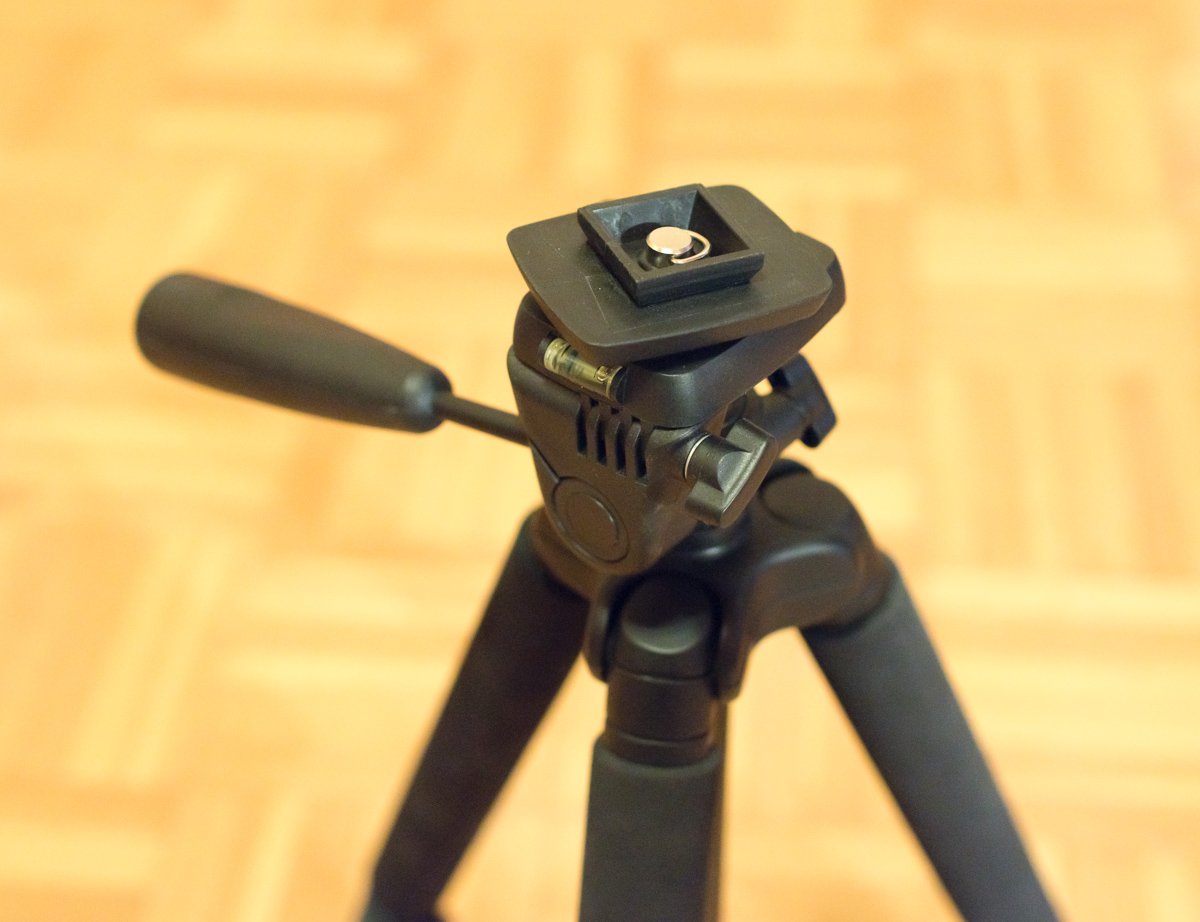 Cullmann Cu 52201 Nanomax 220 Tripod With 3-Way Qr Head (Black)