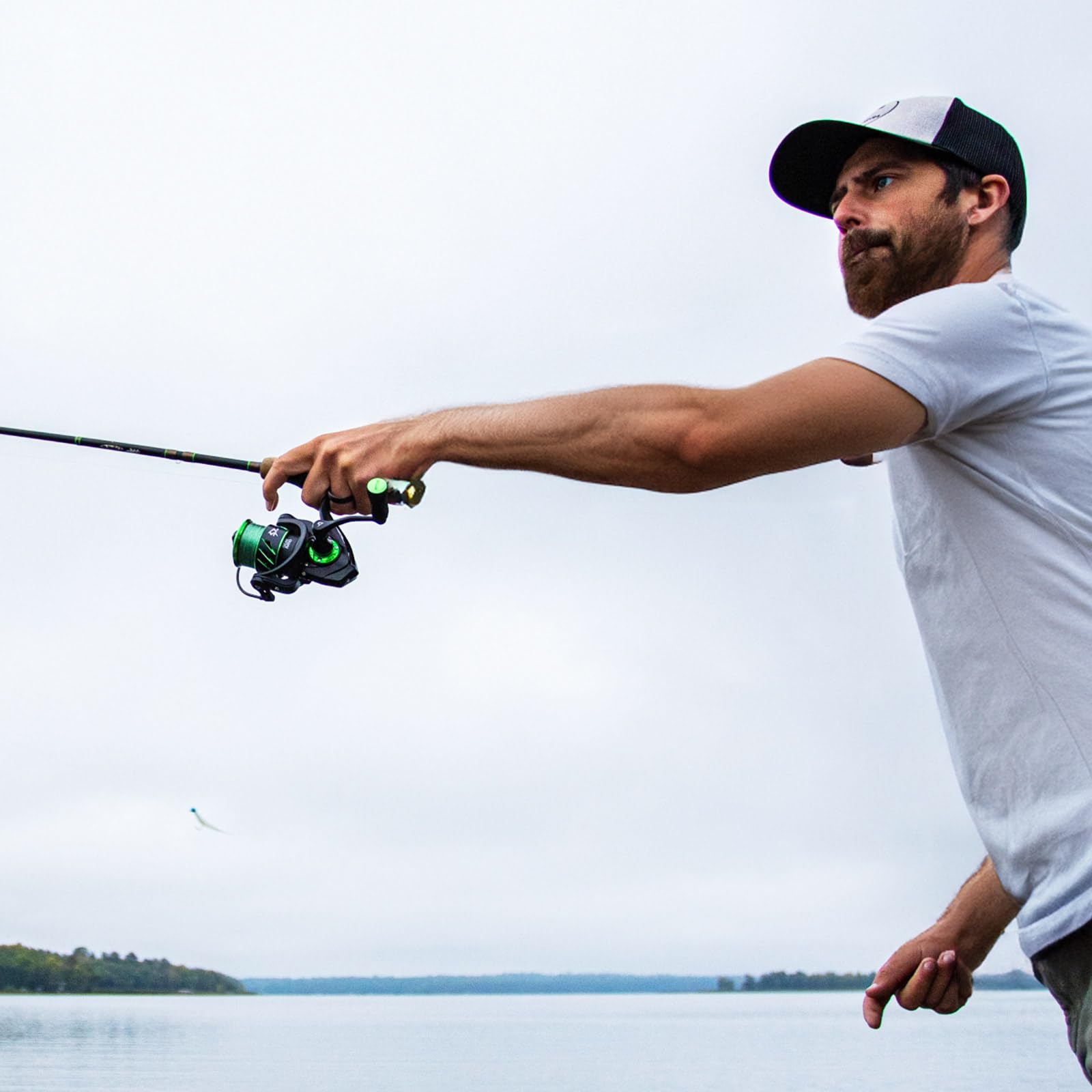 Piscifun Viper X Spinning Reel Bundle With Fishing Sling Bag