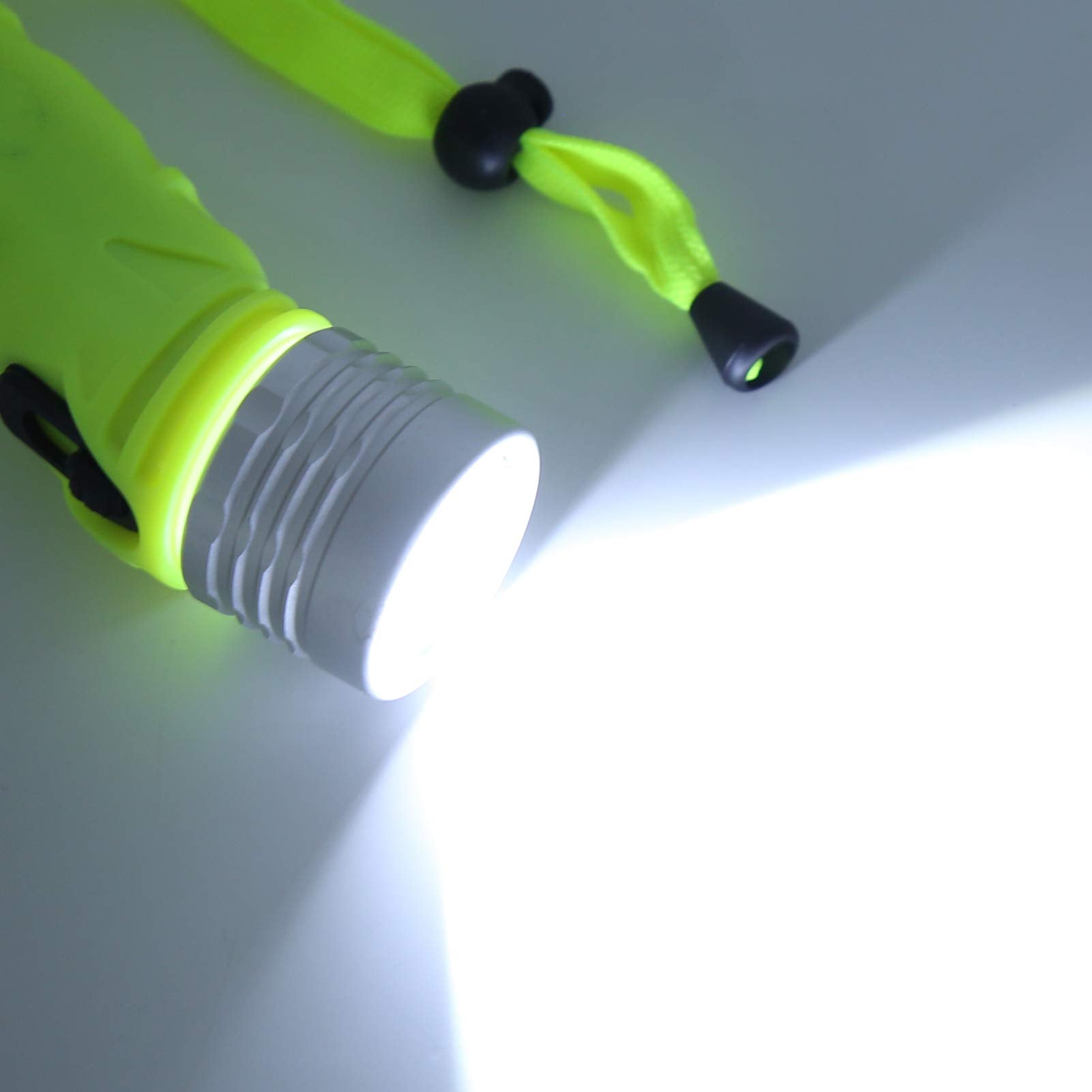 Gengutoo Diving Aluminium Alloy Water Resistant Led Flashlight Strong Light Camping Exploring