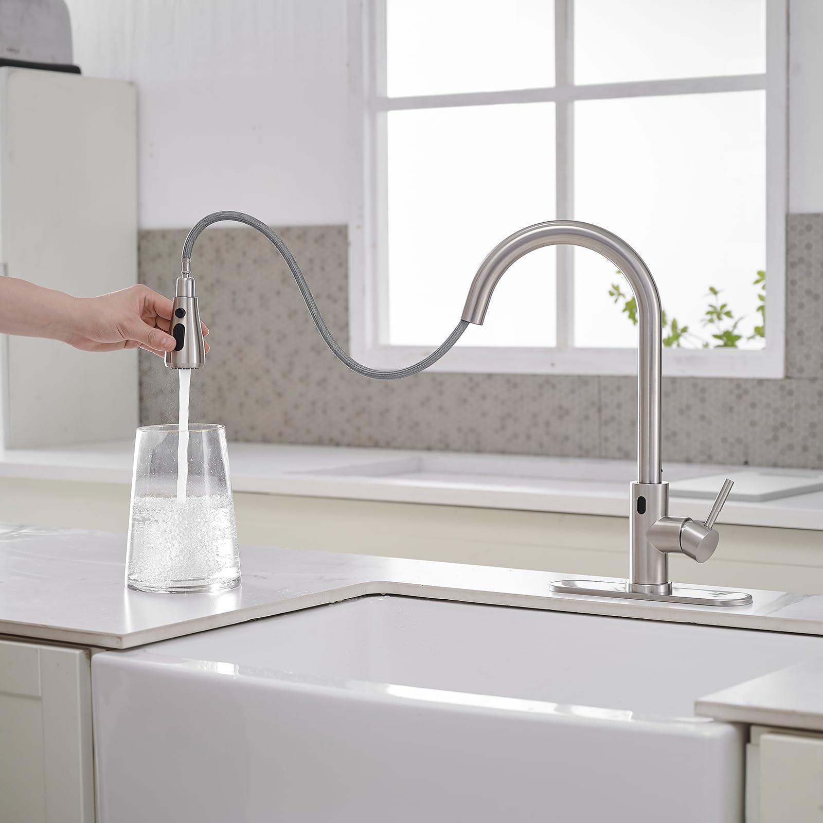 Bwe Touchless Kitchen Faucet With Pull Down Sprayer,Single Handle Motion Sensor Kitchen Sink Faucet,High Arc Smart Commercial Faucet For Kitchen Sink Hands-,Brushed Nickel