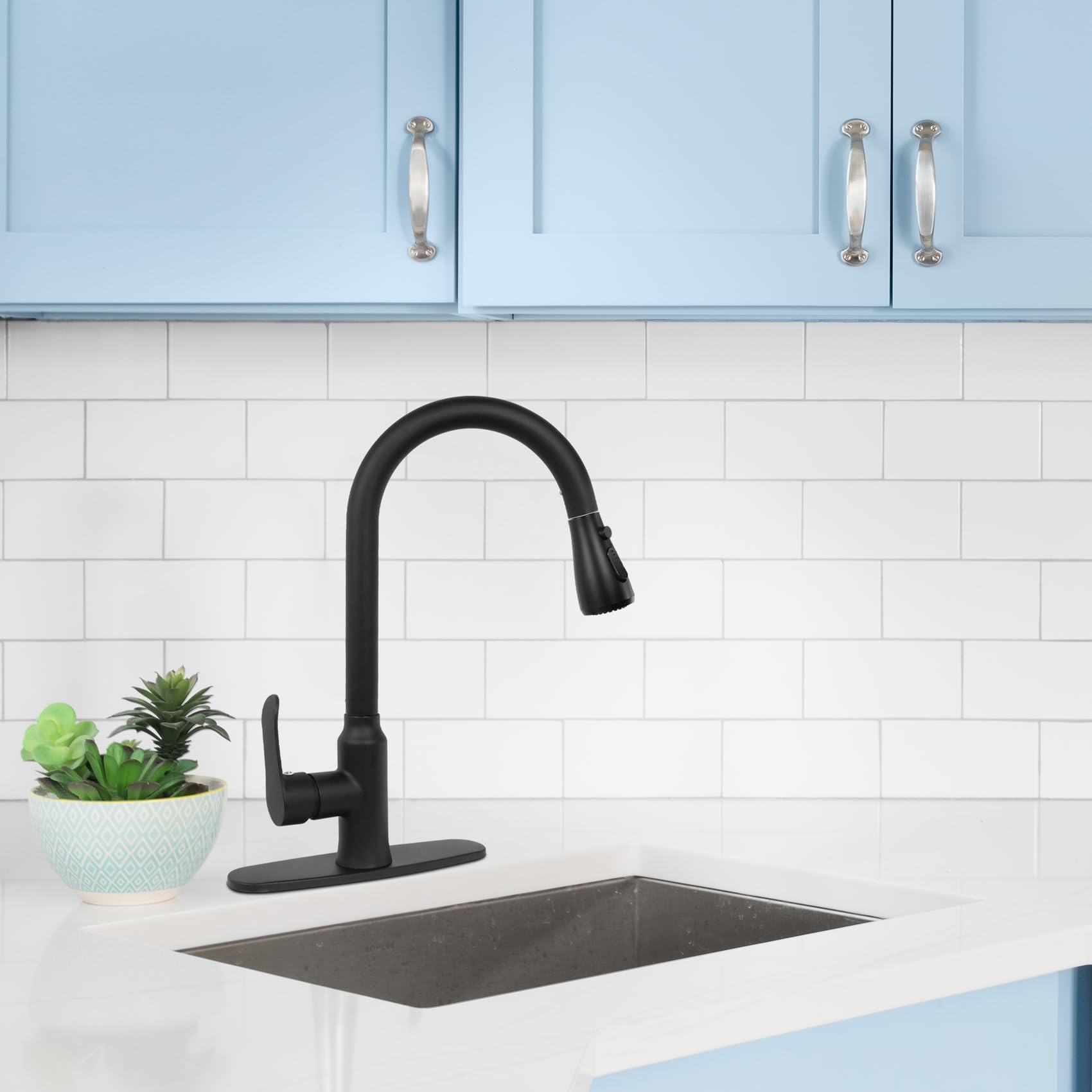 Makein Black Kitchen Sink Faucet, Kitchen Faucet With Pull Down Sprayer, Stainless Steel Single Handle Faucet For Kitchen Sink With Deck Plate, Fitted For Rv, Bar, Laundry, Apartments, Farmhouse