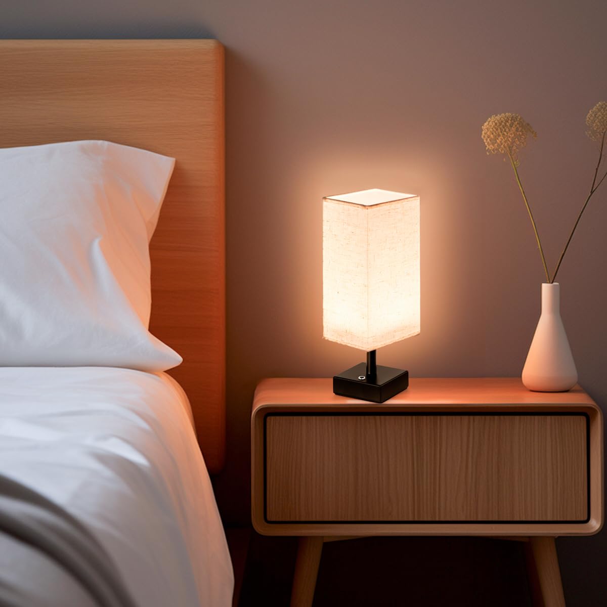 Luxxio Cordless Bedside Table Lamp - Rechargeable Table Lamp - Up To 60+ Hours Of Use, 3 Adjustable Led Brightness Settings, Non-Scratch Bottom, Warm White Color Temperature - Aluminium Base & Body