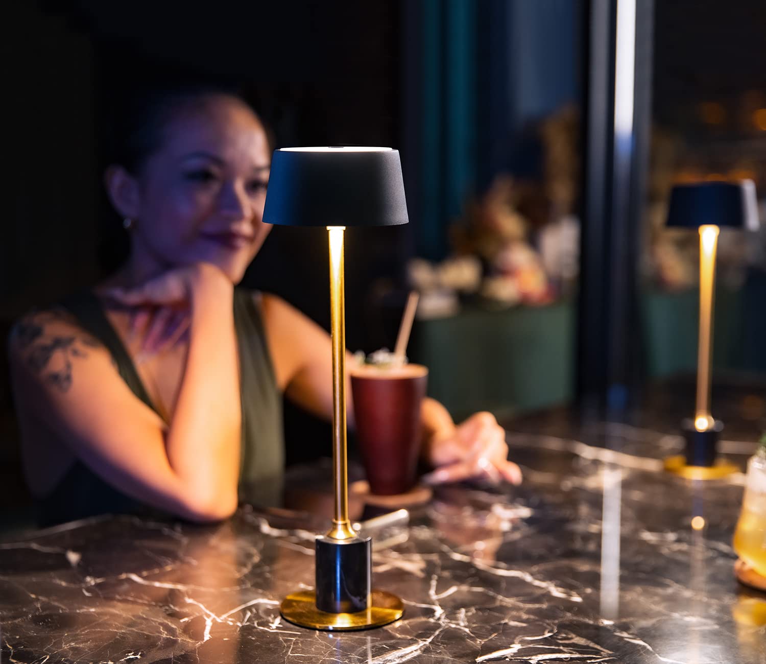 Dawalight Cordless Table Lamp, Rechargeable Desk Lamp, 2500Mah 3 Level Brightness Fillable Lamp, Couple Dinner, Coffee Table, Restaurant, Bedroom, Reading, Outdoor Camping Black + Gold