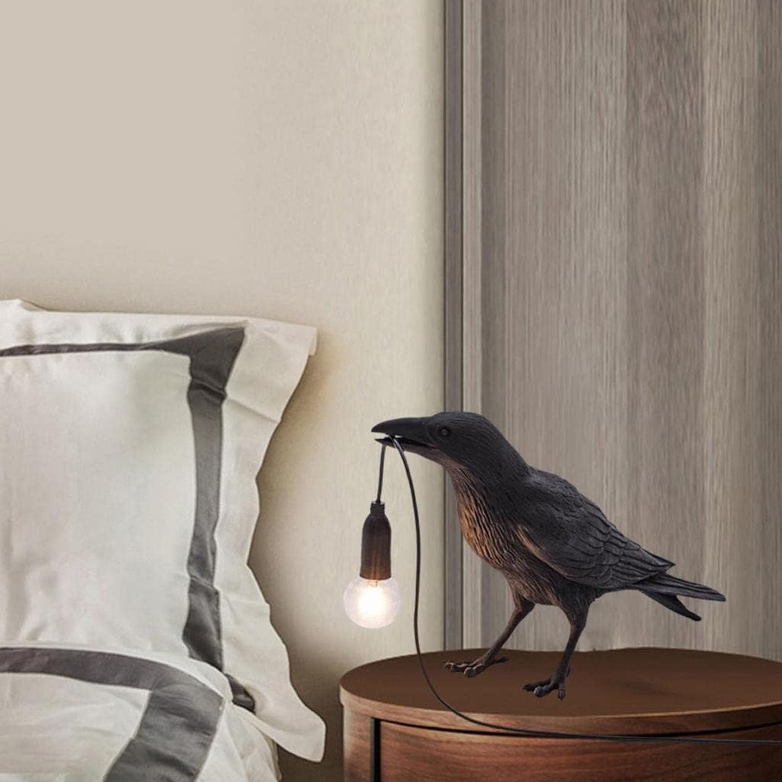 Smowfes Gothic Raven Table Lamp With E14 Base - Lifelike Crow Bird Desk Light For Bedroom, Bedside & Home Decor - Animal Styling Resin Gothic Lamp (Black)