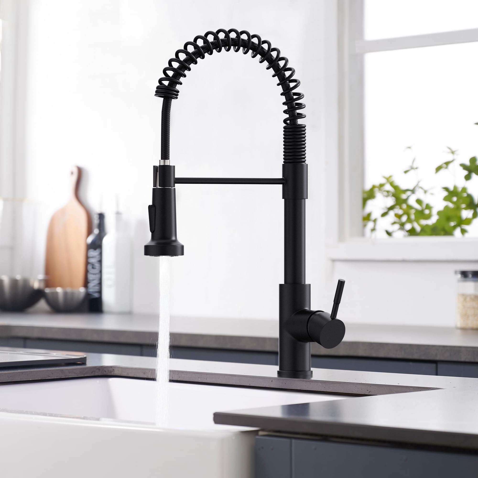 Gimili Black Kitchen Faucet With Pull Down Sprayer Single Hole Spring Kitchen Sink Faucet, Suitable For Farmhouses, Rv, Laundry Room, Outdoor, And Campers. Llave Para Fregadero De Cocina