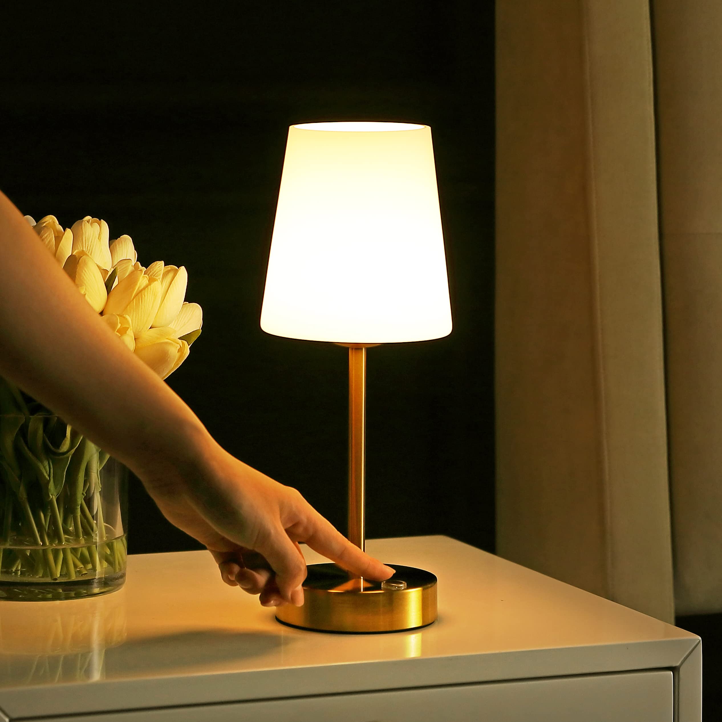 Jonathan Y Jyl7110C Carson 12.75" Modern Minimalist Iron Rechargeable Integrated Led Table Lamp Contemporary Bedside Desk Nightstand Lamp For Bedroom Living Room Office, Brass Gold/White