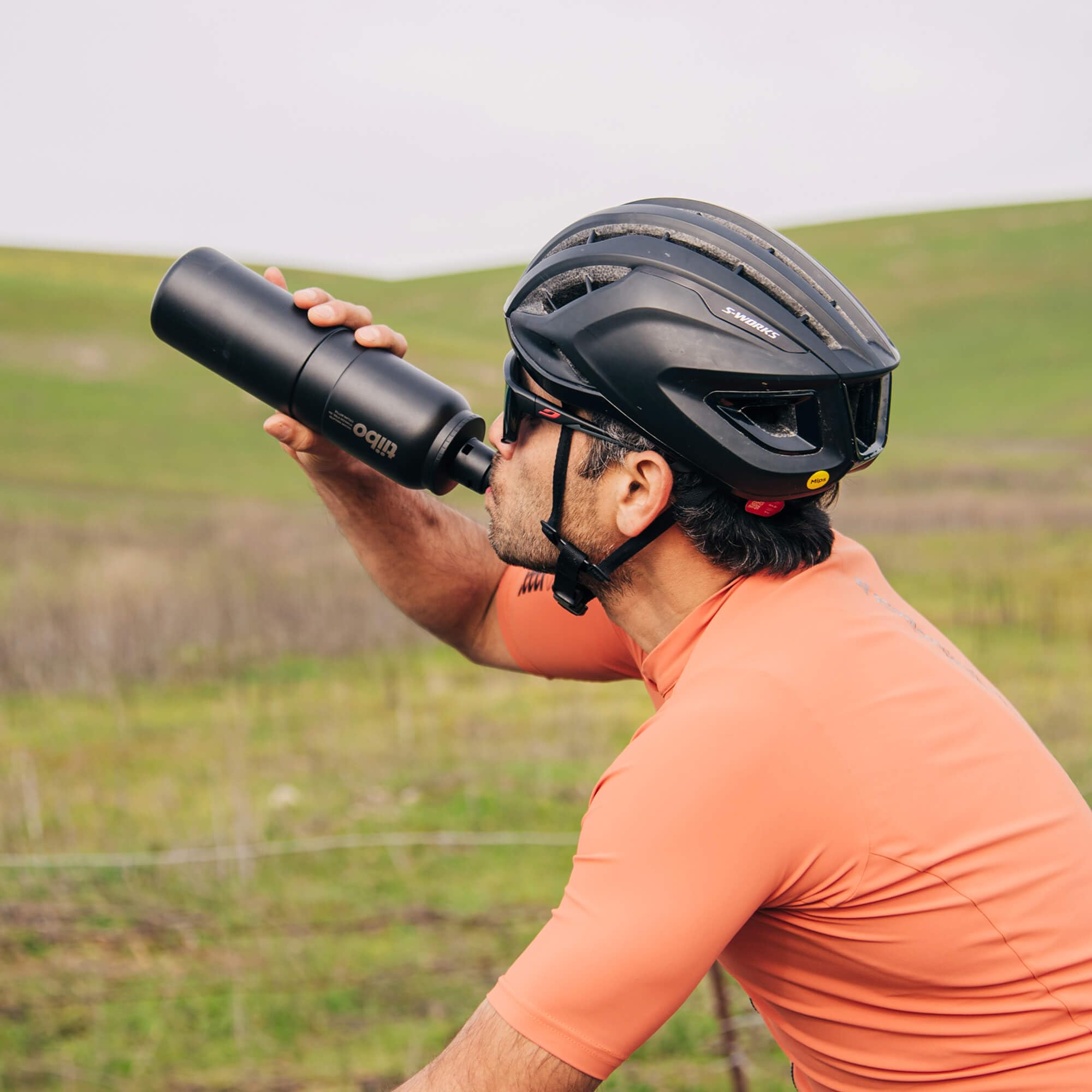 Tiibo Vacuum Insulated Stainless Steel Bike Water Bottle, Double Wall, No-Squeeze