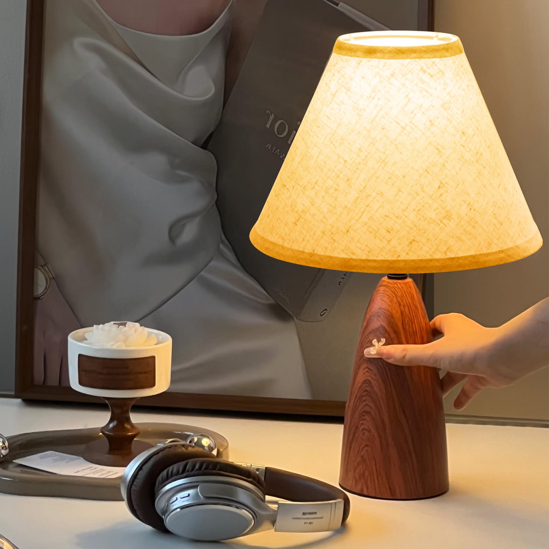 Ouuzeee Voice Control & Metal Touch Table Lamp For Bedroom With 2Pcs Led 9W Bulb, Fully Dimmable Brown Bedside Lamps For Nightstand With Fabric Shade, Small Desk Lamp For Bedroom, Office, Livingroom (1)