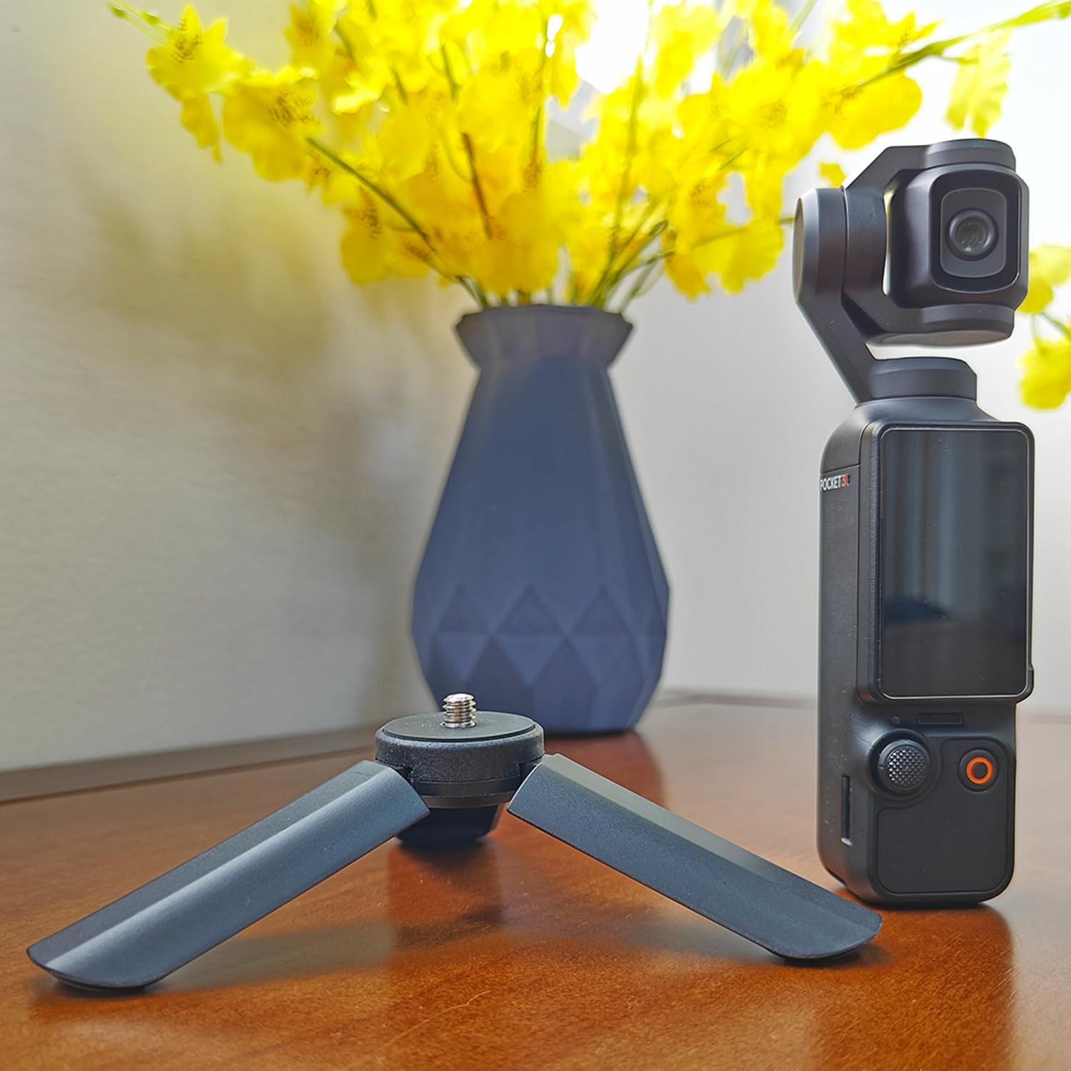 Mingven Mini Tripod For Dji Osmo Pocket 3 / Pocket 2, 1/4″-20 Screw Foldable Tripod Compatible With Dji Osmo Action 5 Pro/Action 4, Folding Desktop Stand For Insta360 Ace Pro, Camera Accessories