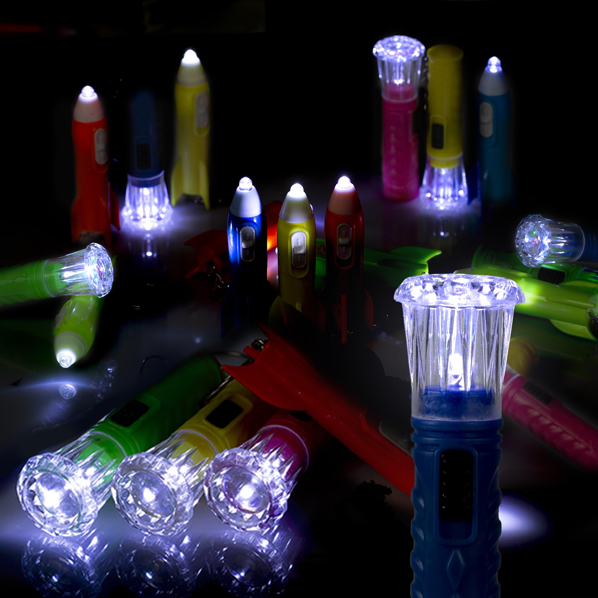 Proloso 100Pcs Mini Flashlights For Camping Hiking Cute Rocket Torch Keychains Assorted Miniature Lights Keyrings Kids Space Themed Astronaut Glow In The Dark Party Favors Goody Bag Fillers