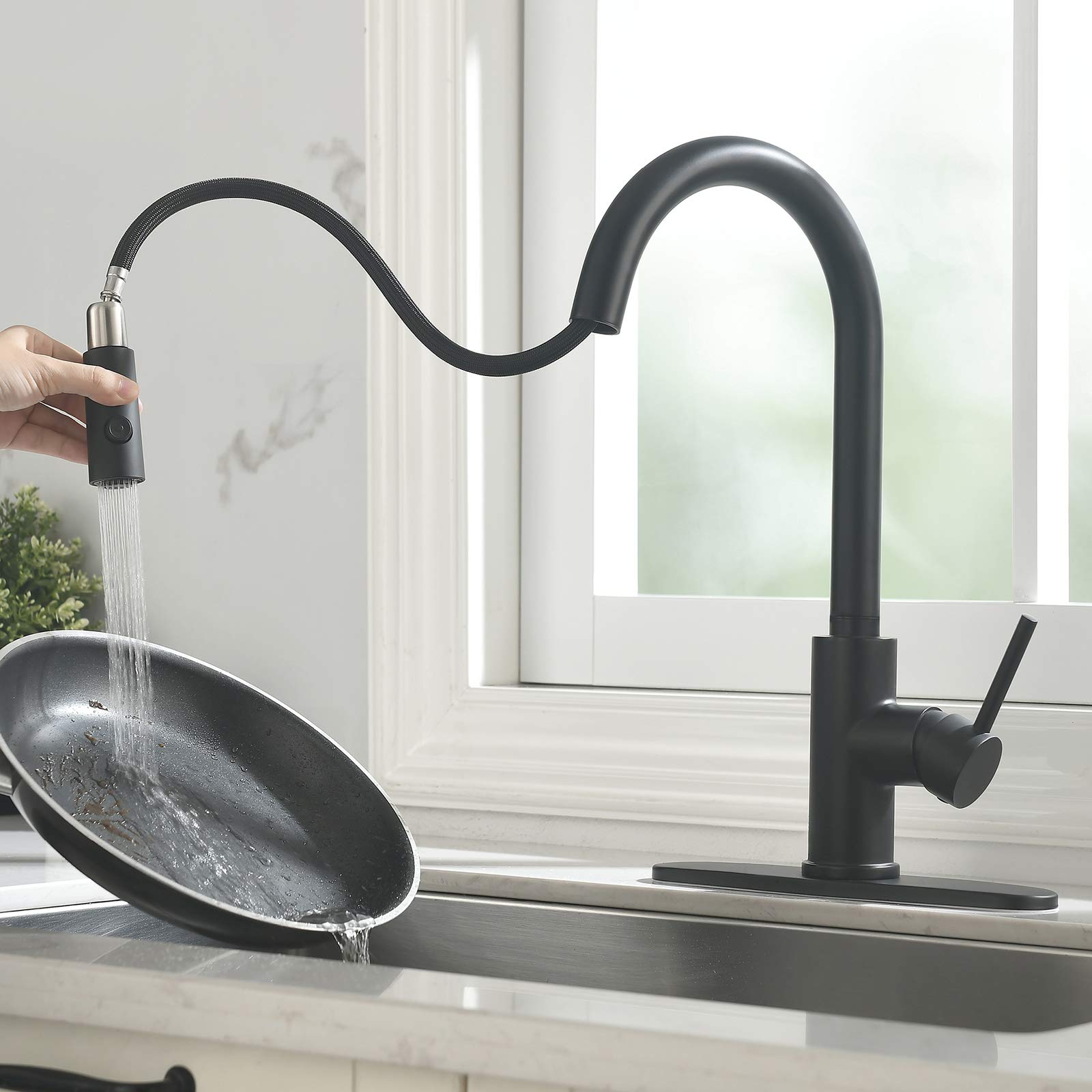 Rulia Matte Black Kitchen Faucet, Black Faucet, Kitchen Sink Faucet, Pull-Down Kitchen Faucets, Bar Kitchen Faucet, Stainless Steel, Rb1031