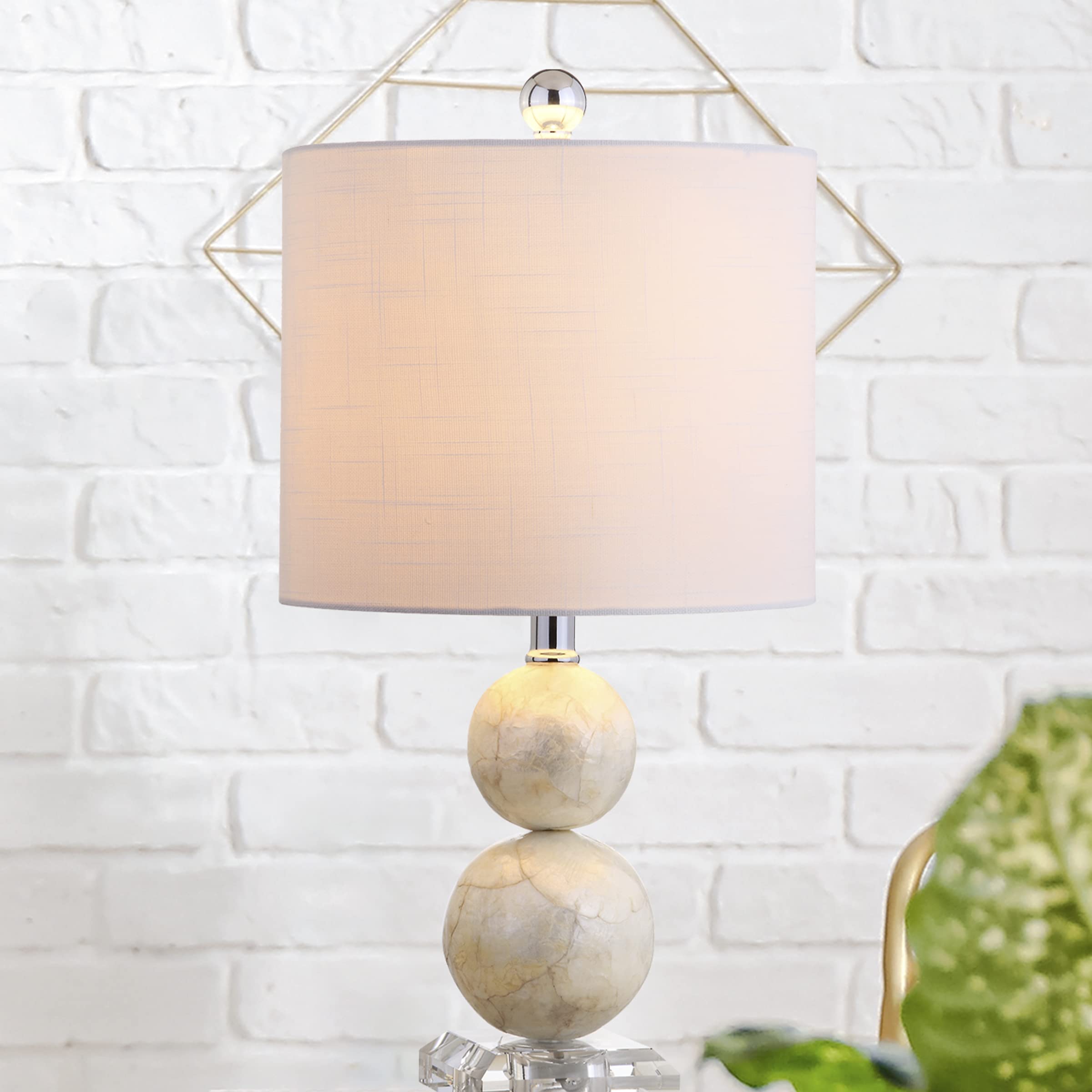 Jonathan Y Jyl1023A Bailey 19" Seashell Led Table Lamp, Coastal, Cottage, Transitional, Modern, Elegant, Office, Living Room, Family Room, Dining Room, Bedroom, Hallway, Foyer, Ivory