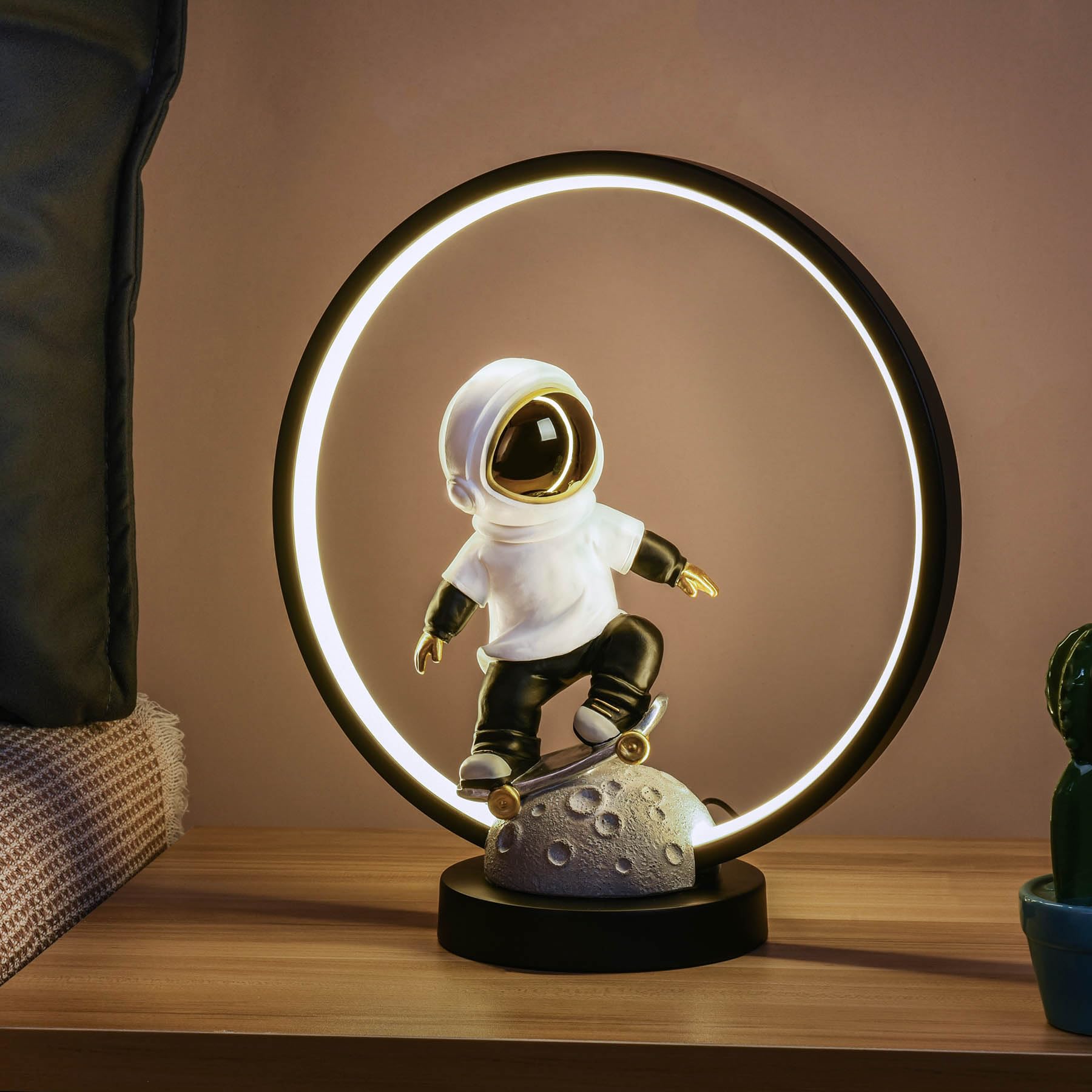 Saysmile Astronaut Night Light For Kids Adults, Led Bedside Table Lamp Nightstand Lamp With Usb Plug For Kids Room, Bedroom, Living Room - Idea For Birthday, Christmas