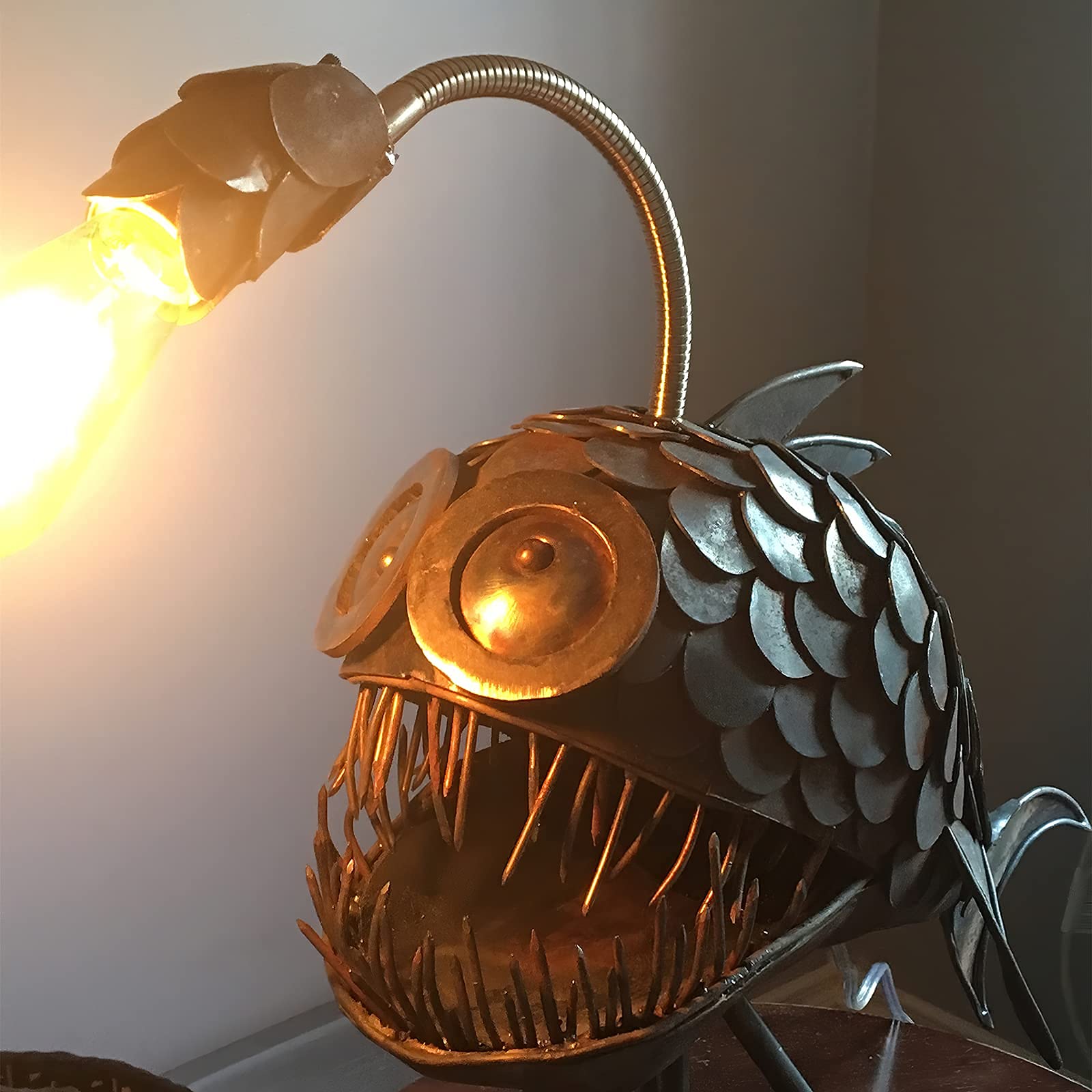 Cafele Rustic Usb Angler Fish Lamp, Shark Lamp Steampunk Style Table Lamp, Simulation Flame Led Bulbs Lights, Handmade Night Lights, Book Lights, Industrial Creative Decor For Home/Office (Medium)