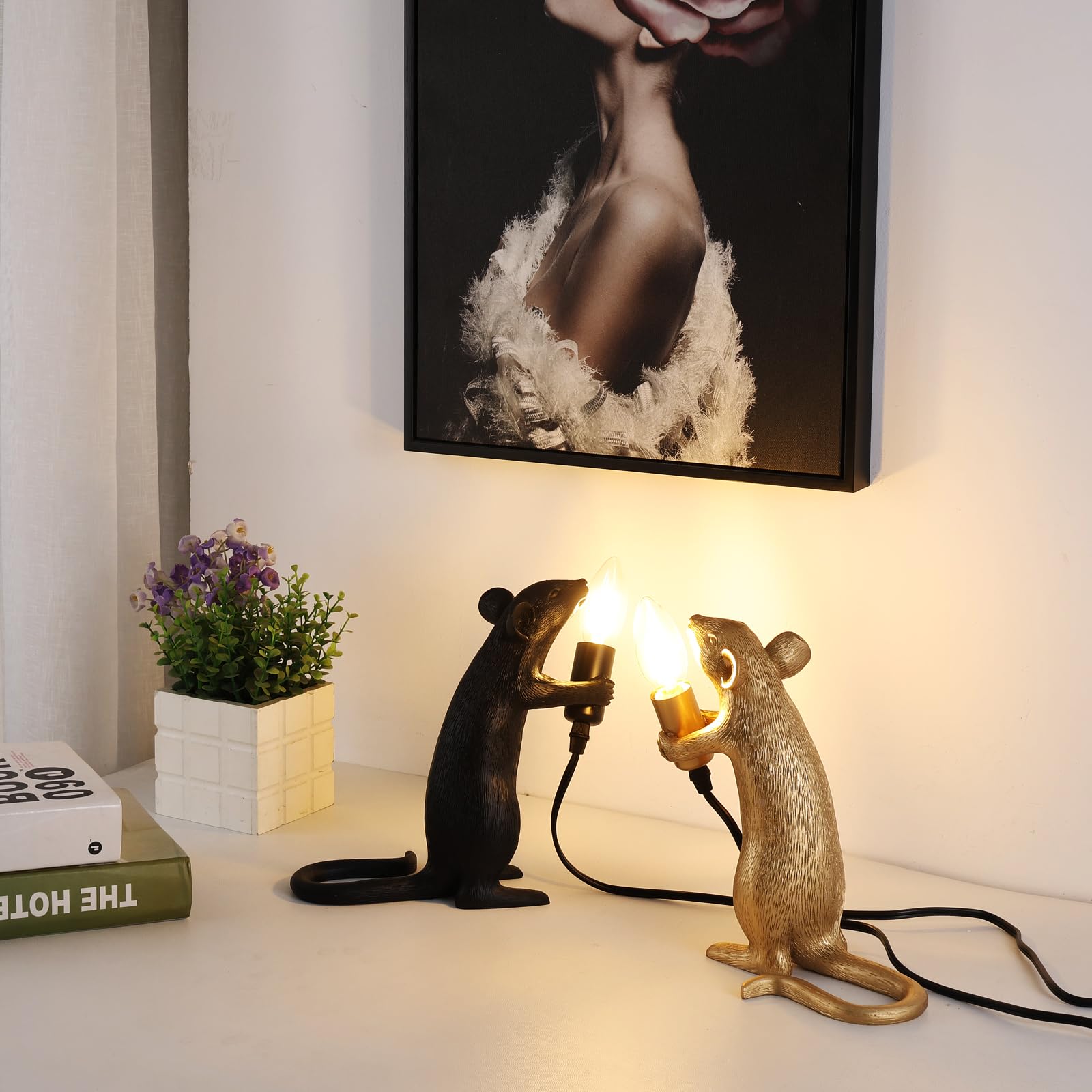 Jorunhe Resin Mouse Table Lamp,Large Mouse Animal Desk Light, Creative Desk Lamp Lighting Fixture For Living Room, Bedroom, Office, And College Dorm Decor (Black)