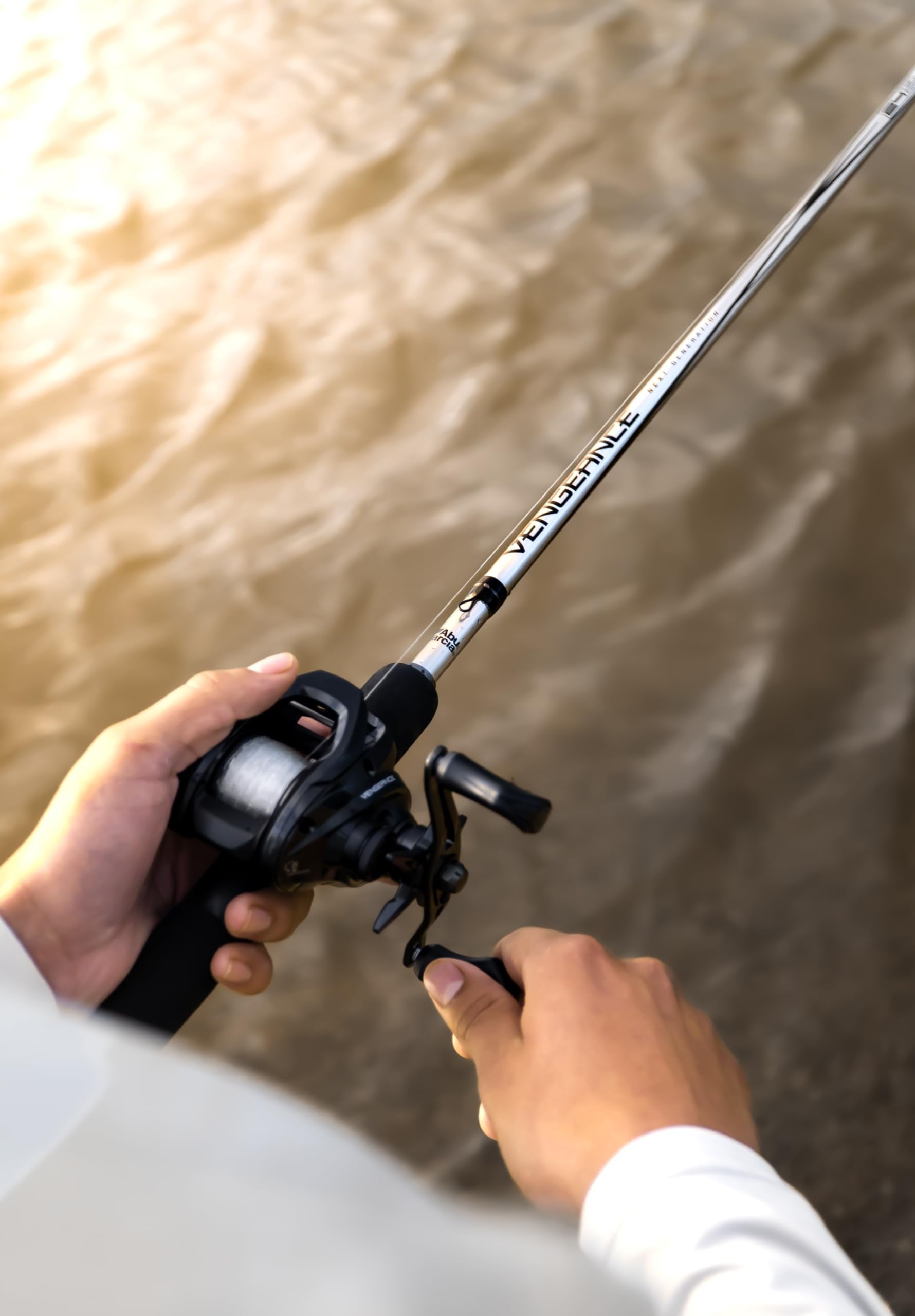 Abu Garcia Vengeance Low Profile Baitcast Reel, Reliable Freshwater Fishing Reel, Lightweight Graphite Frame And Sideplates, Magtrax Braking System, Power Disk Drag System