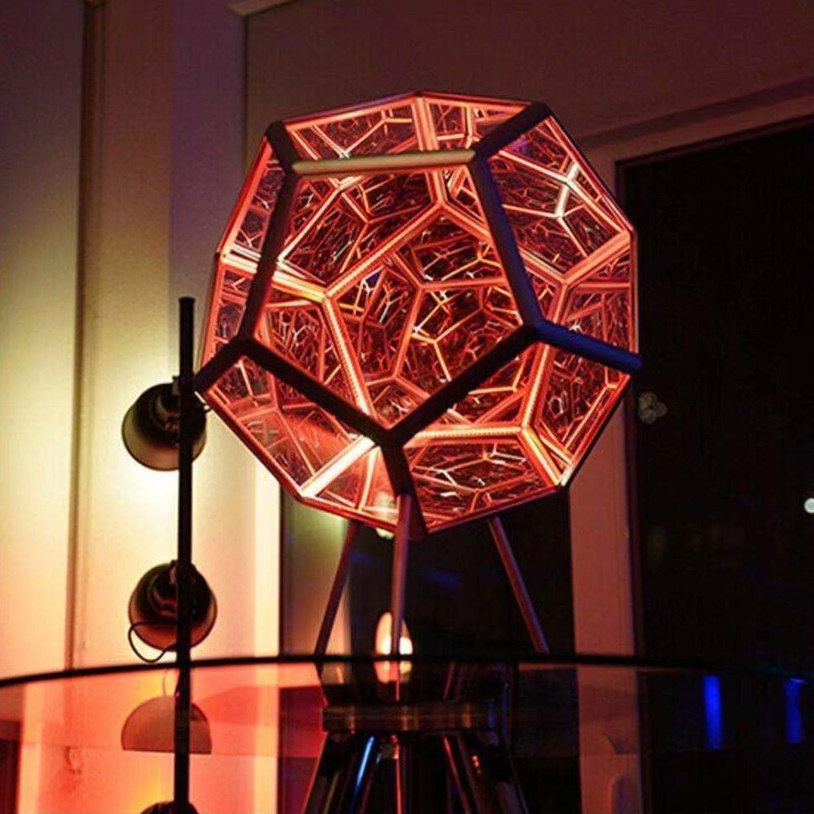 Luqeeg Dodecahedron Gaming Light, Rgbw Led 7 Colors 3D Night Lamp Dodecahedron Night Light Bedside Table Lamp Lamp With Stand & Remote Control For Adult Party