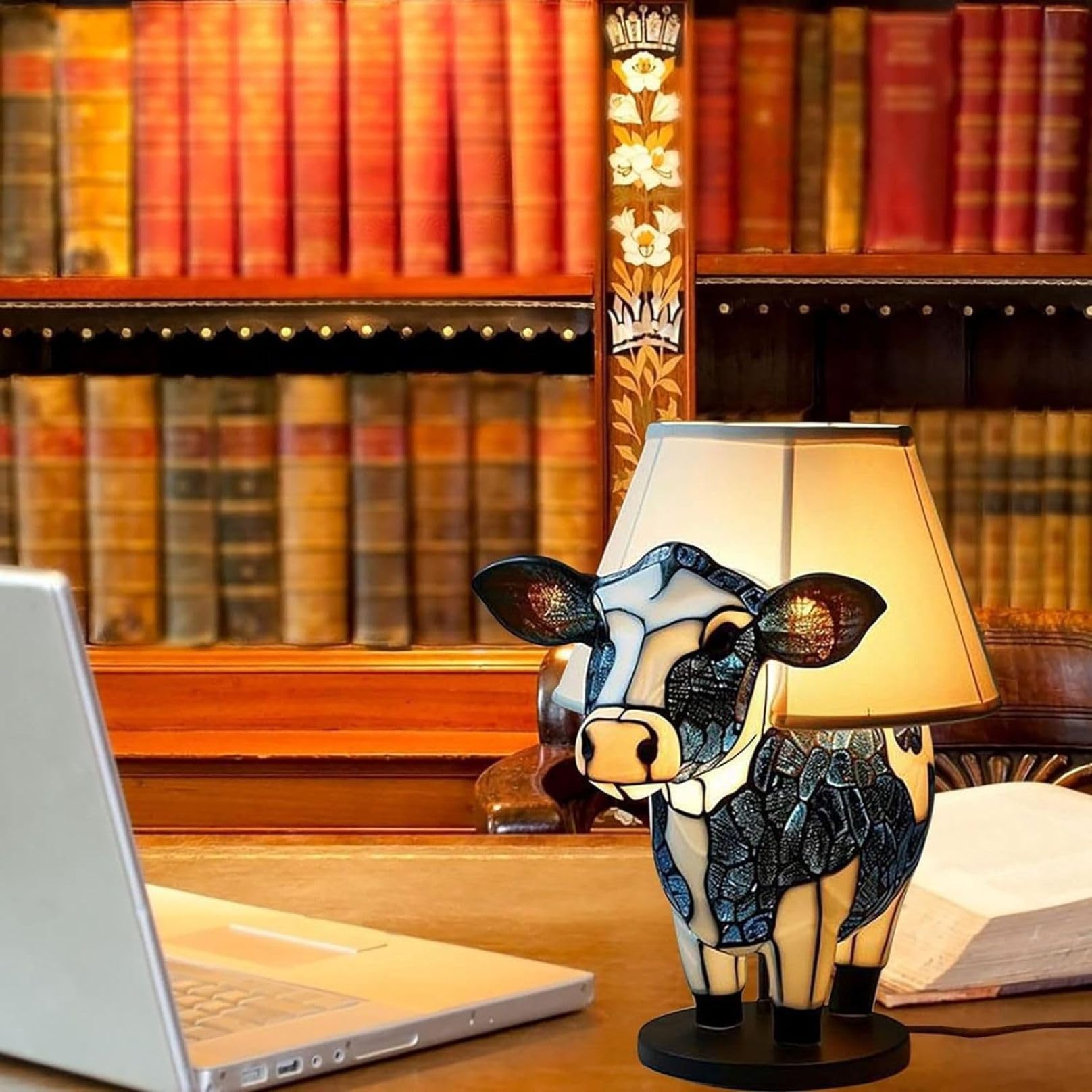 Wioilyoy Cow Desk Lamp Usb Bedside Animal Night Light, Living Room Lighting Cow Desk Light, Living Room Bedroom Bedside Lamp, Dormitory Office Light, Girl Mom
