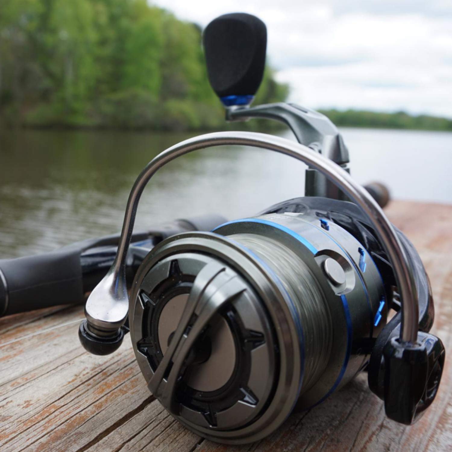 Tempo Apex Plus Spinning Reel, Ultralight Premium Magnesium Body, Super Smooth Fishing Reel With 10 + 1 Bb, Powerful And Durable Reel With Strong 39Lb Max Carbon Fiber Drag
