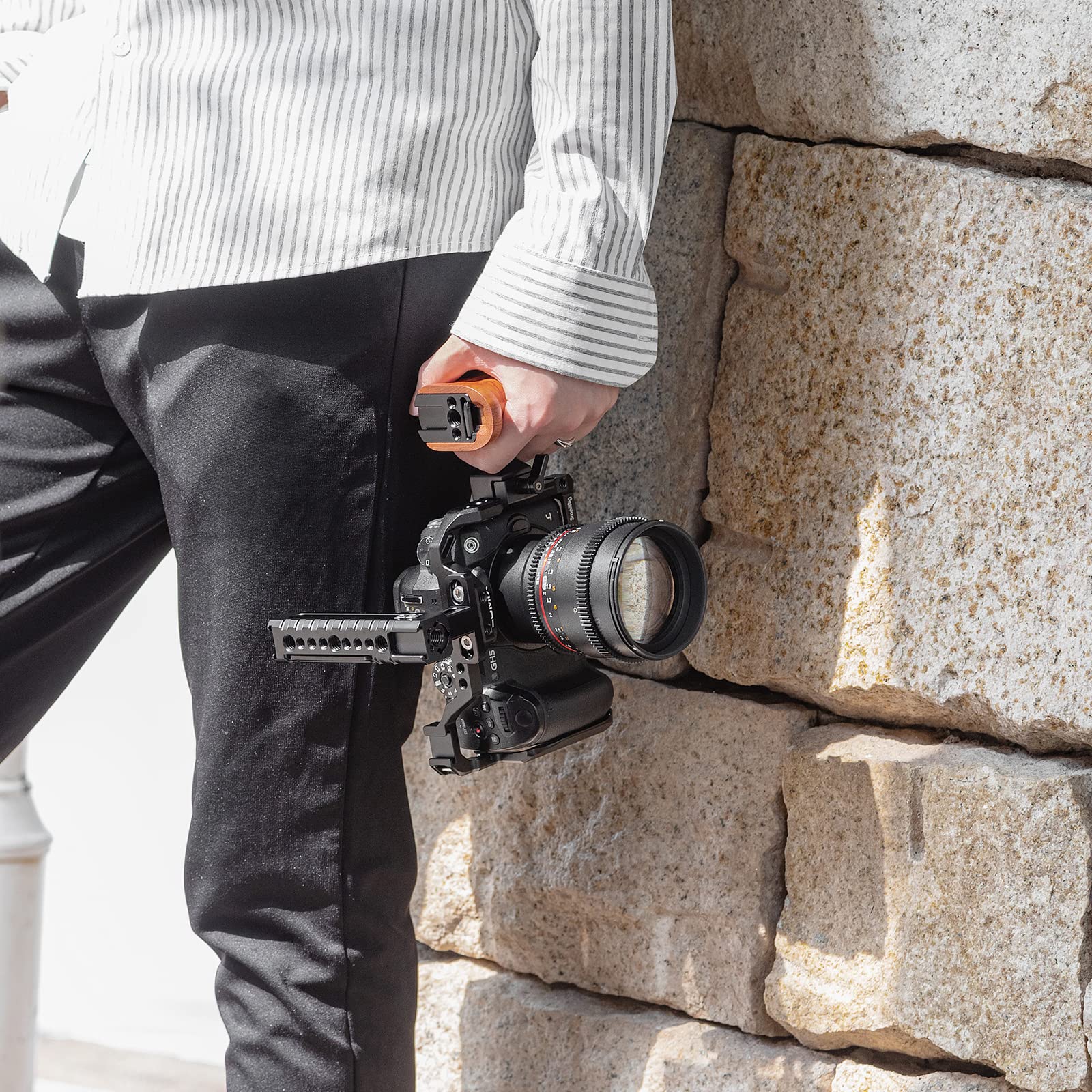 Smallrig Gh5 Gh5S Cage For Panasonic Lumix Camera And Dmw-Xlr1 ( Version) - 2049, Video Stabalization Camera Cage, Professional Video Accessories