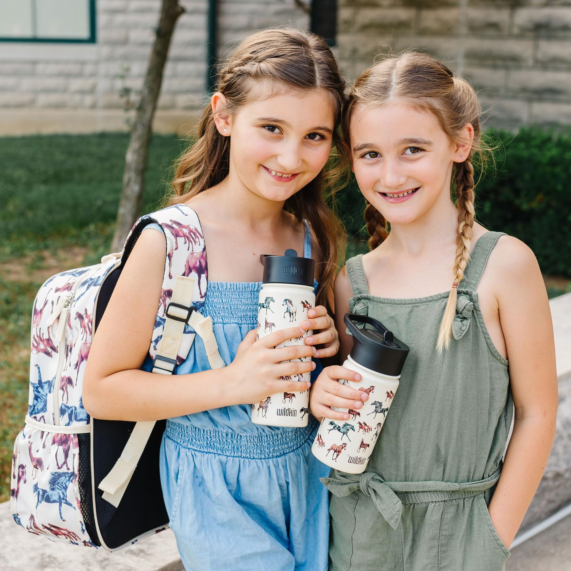 Wildkin Kids 18Oz Stainless Steel Water Bottle –-, Leakproof, Insulated, Easy-Clean