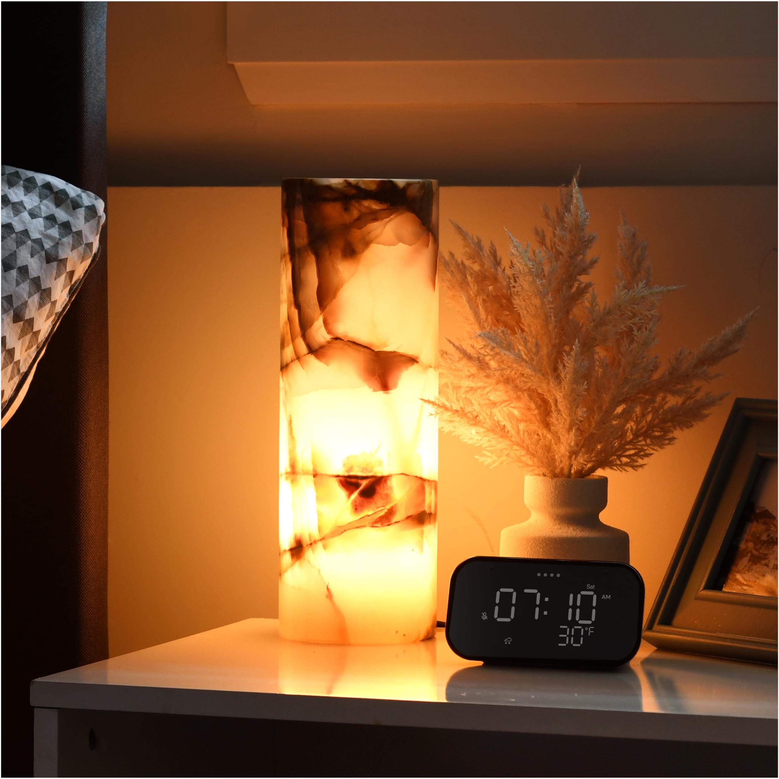 Umaid Handcrafted Onyx Marble Table Lamp – A Luxury Touch For Dad This Father’S Day – Warm Amber Glow, Dimmable Cord & Bulb – Unique Home Decor For Bedroom, Desk, Office, Living Room, Or Bedside