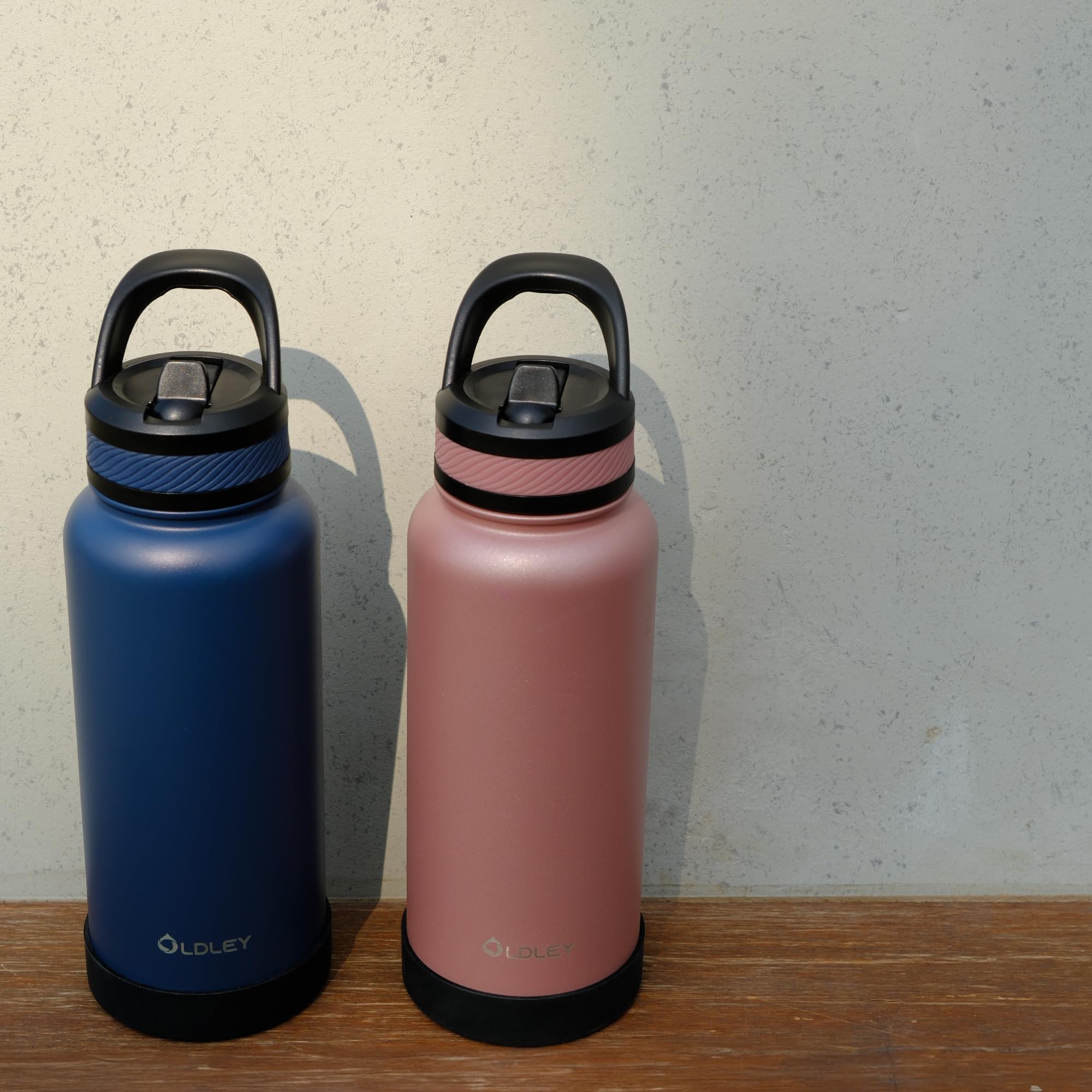 Oldley 32 Oz Insulated Water Bottle With Straw, Stainless Steel Sports Water Cup Flask With 3 Lids
