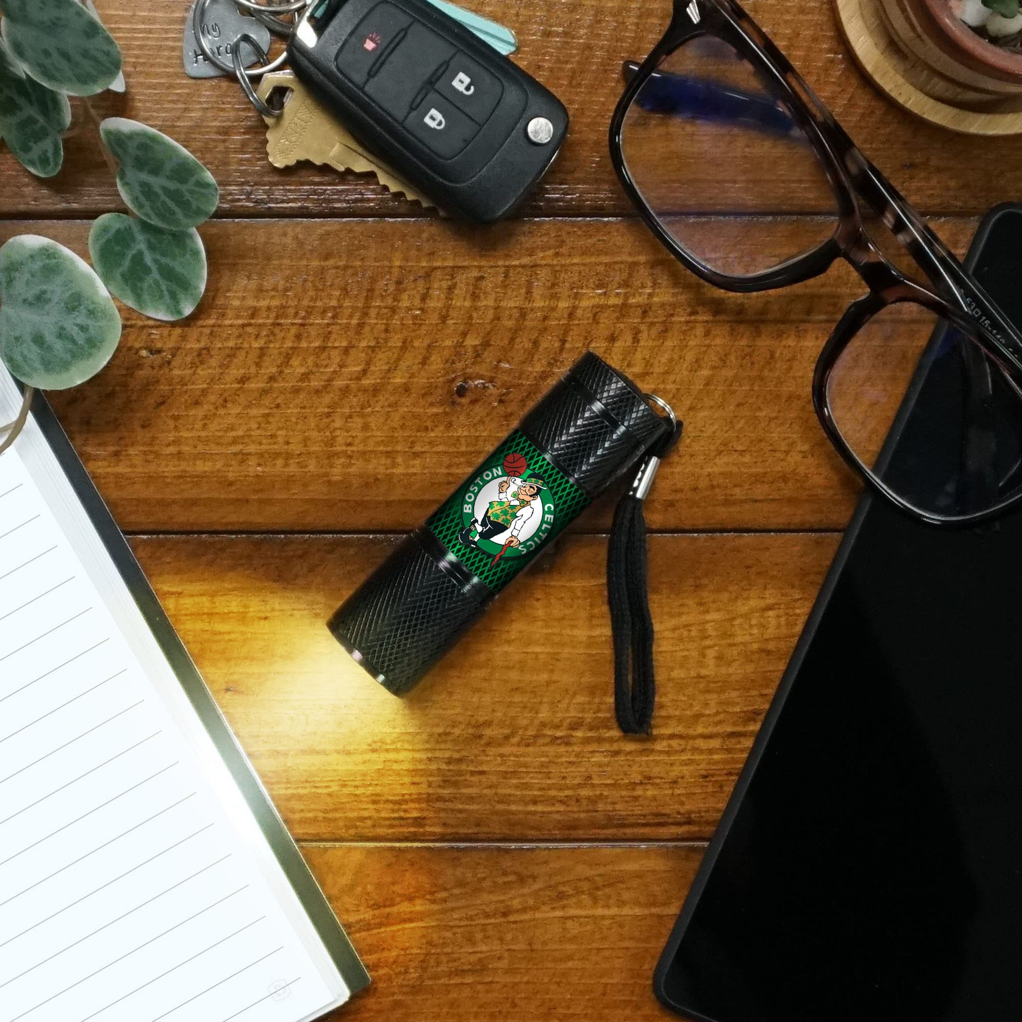 Fanmats Nba Boston Celtics Led Flashlight