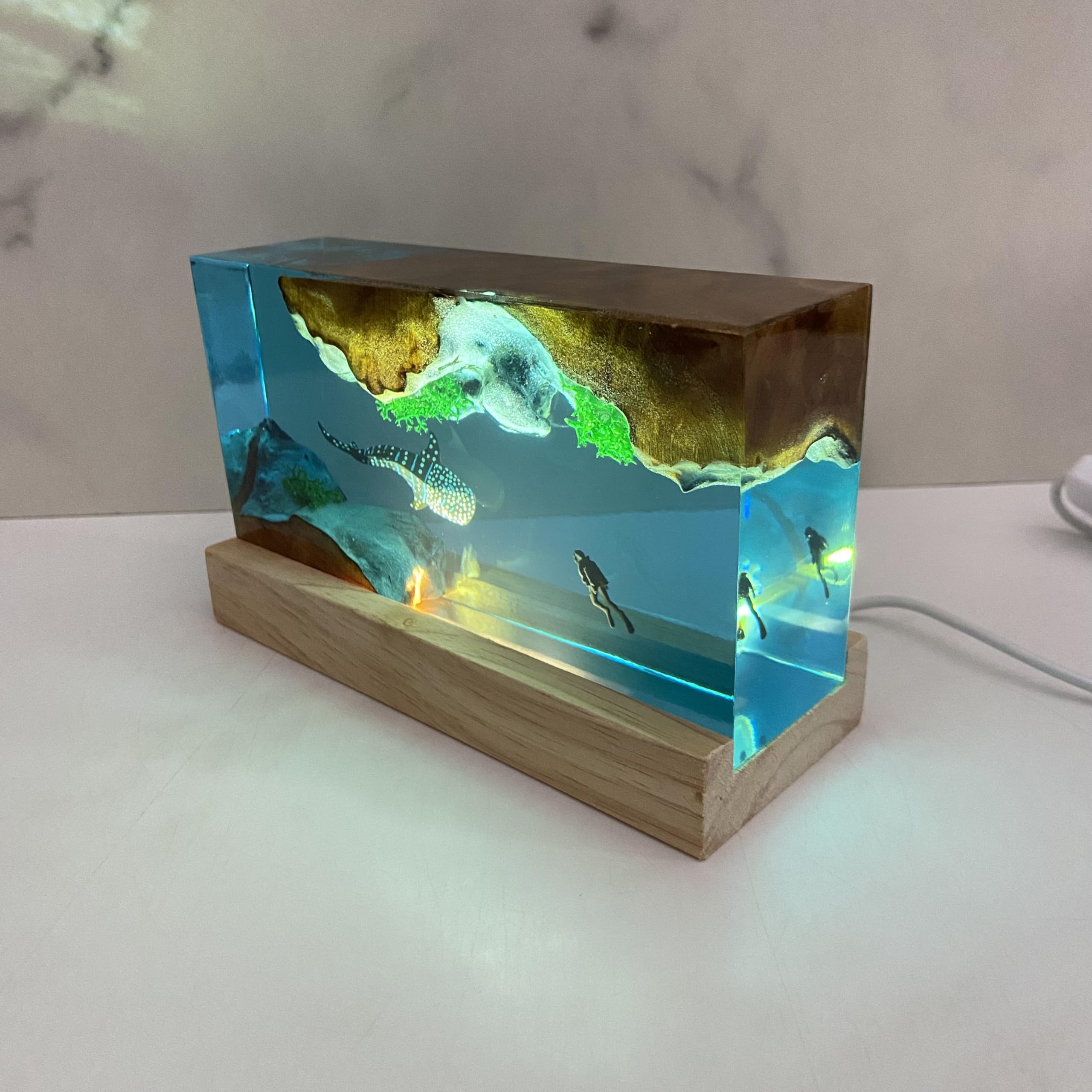 Eletriace Whale Shark Diver Ambient Night Lamp, Simulated Ocean Landscape, Resin Handmade Artistic Home Decoration, Deep Sea Small Table Lamp For Holidays