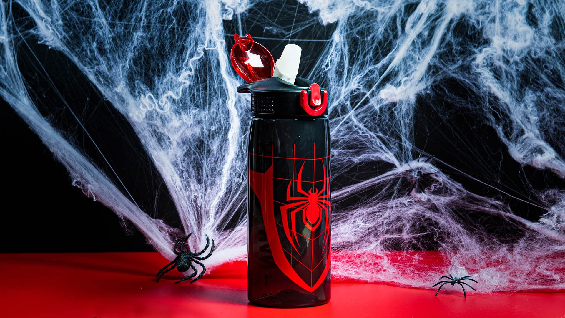 Zak Designs Marvel Spider-Man Water Bottle For School Or Travel, 25 Oz