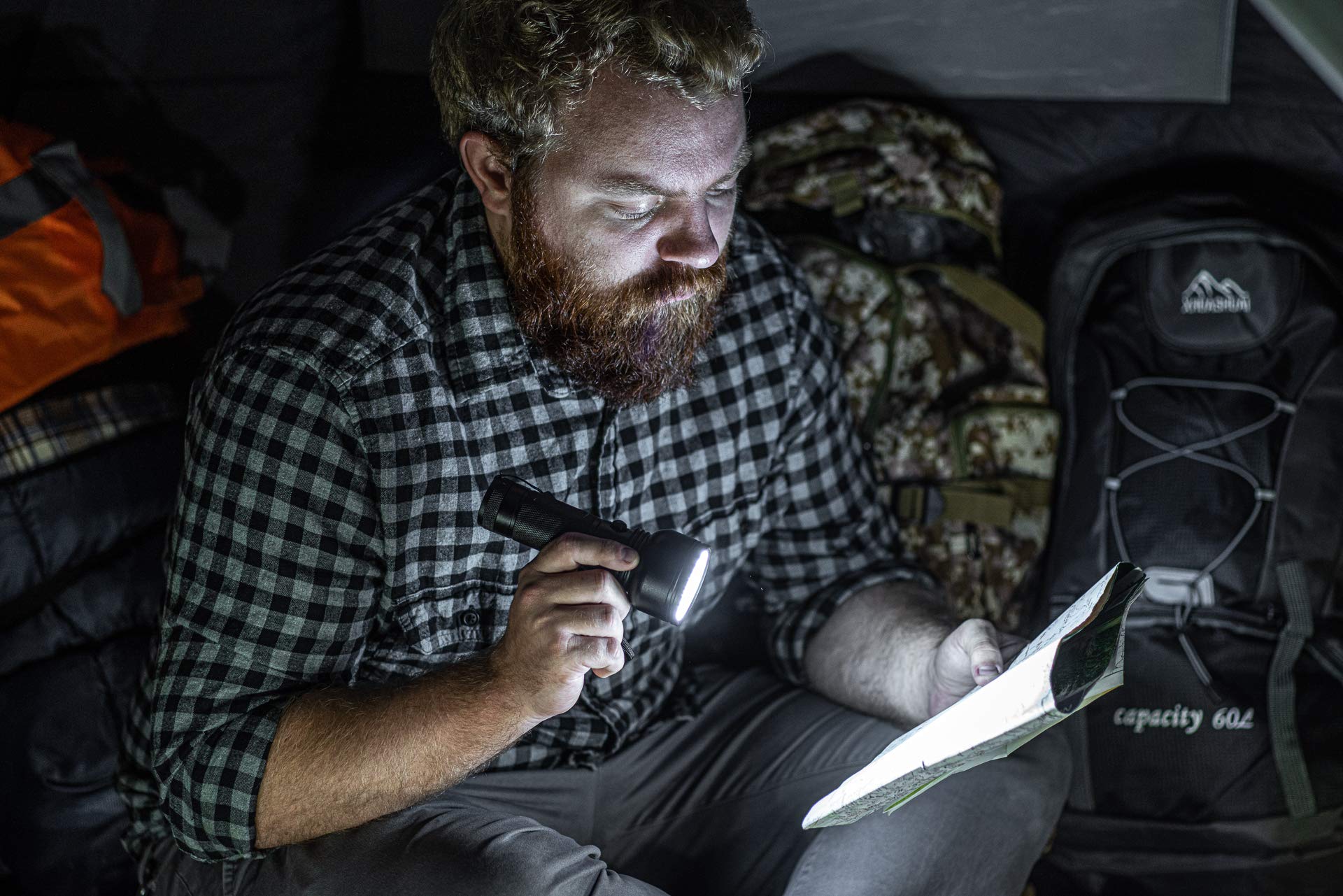 Everyday Survivor Black Light And White Led Flashlight - Es-51Uv