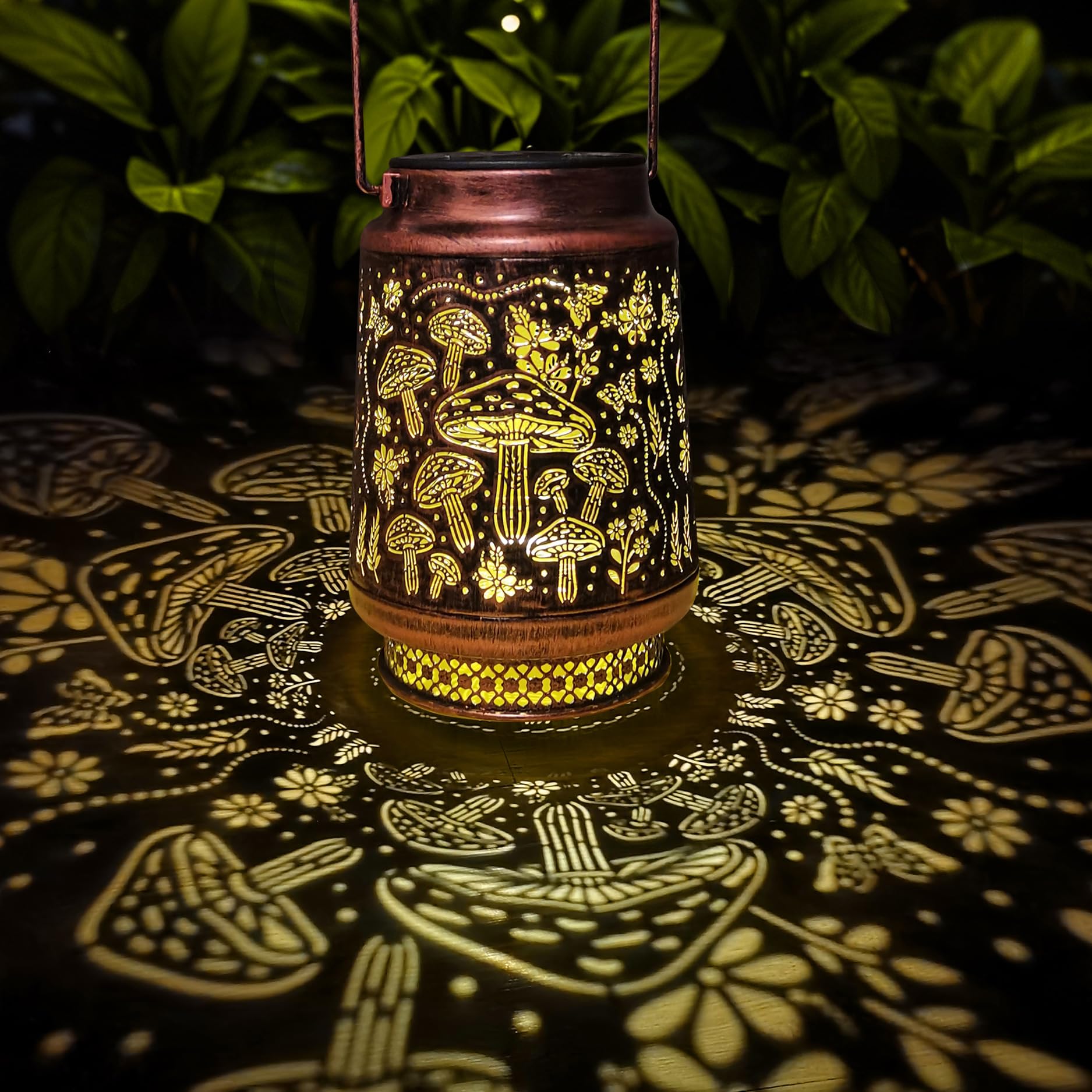 Segxcfl Solar Lanterns Outdoor Waterproof Hanging Solar Lights For Outside,Hollow Out Metal Garden Decorations For Patio Yard Porch Landscape Pathway Camping Walkway, For Women Mom Lovers (Mushroom)