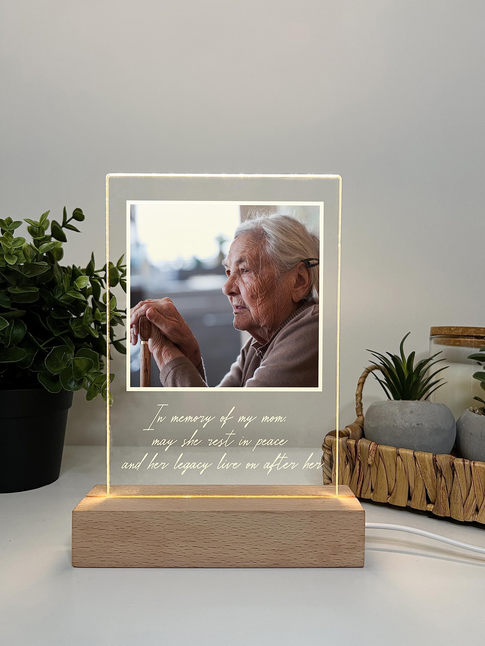 Mirror Mania Custom Personalized Photo Led Wood Stand Night Light Up Table Lamp In Loving Memory Loved One Heart R.I.P Condolence Remembrance Loss Sympathy Bereavement Memorial